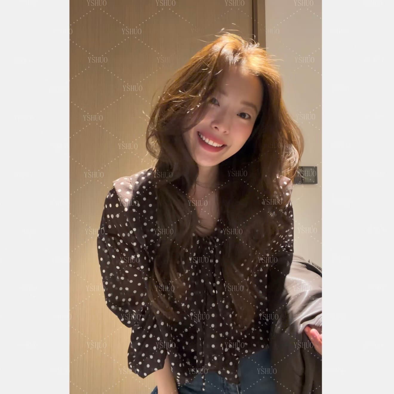 yshuo 법 남자 하루를 보내다 레트로 레오파드 무늬 도트 무늬 프릴 긴팔 셔츠 V넥 레이스업 맨위 이미지 2