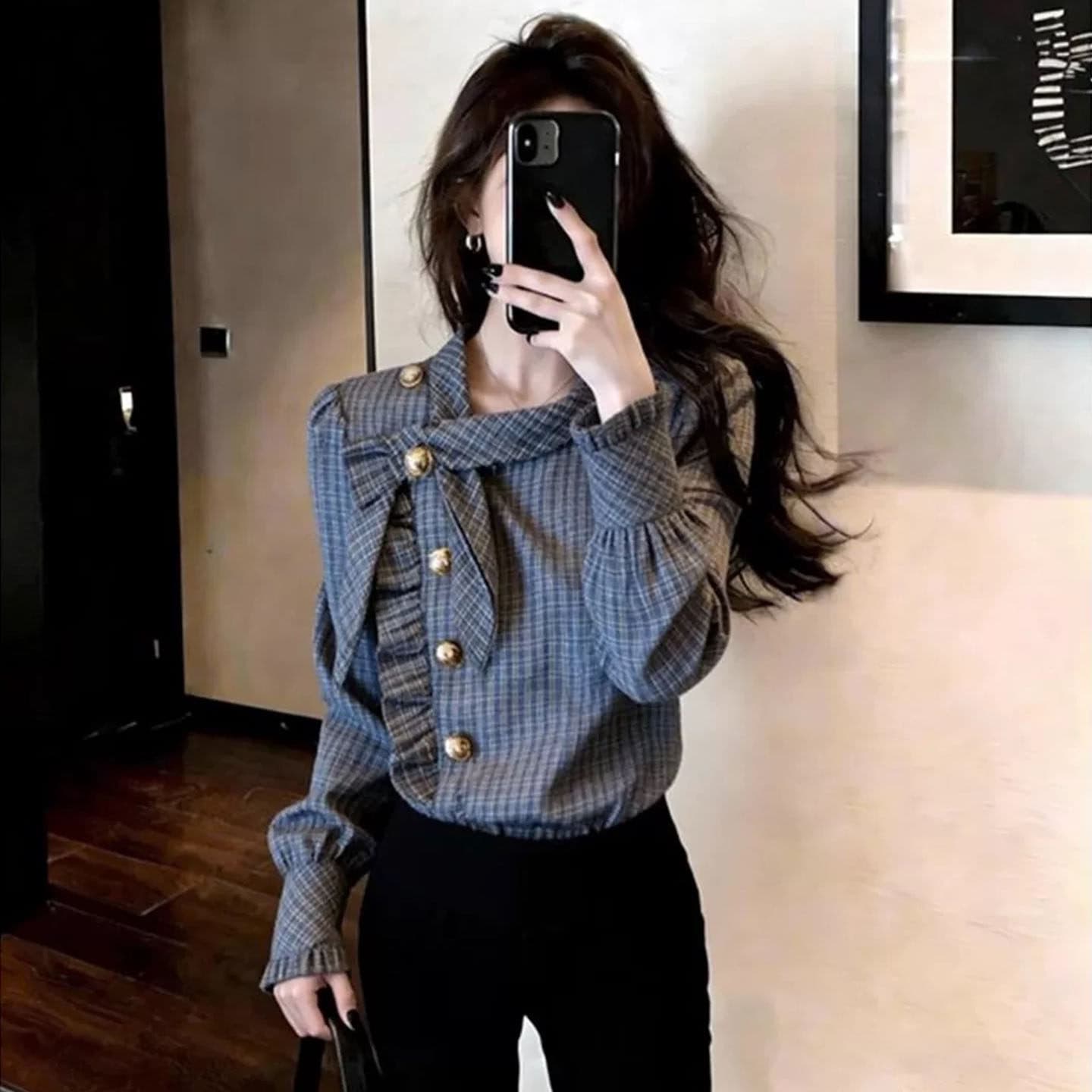 프랑스식 레트로 품격 체크무늬 긴팔 셔츠 여성 의류 2026 봄 새로운 캐주얼 출퇴근 로얄 자매 셔츠 맨위 이미지 4
