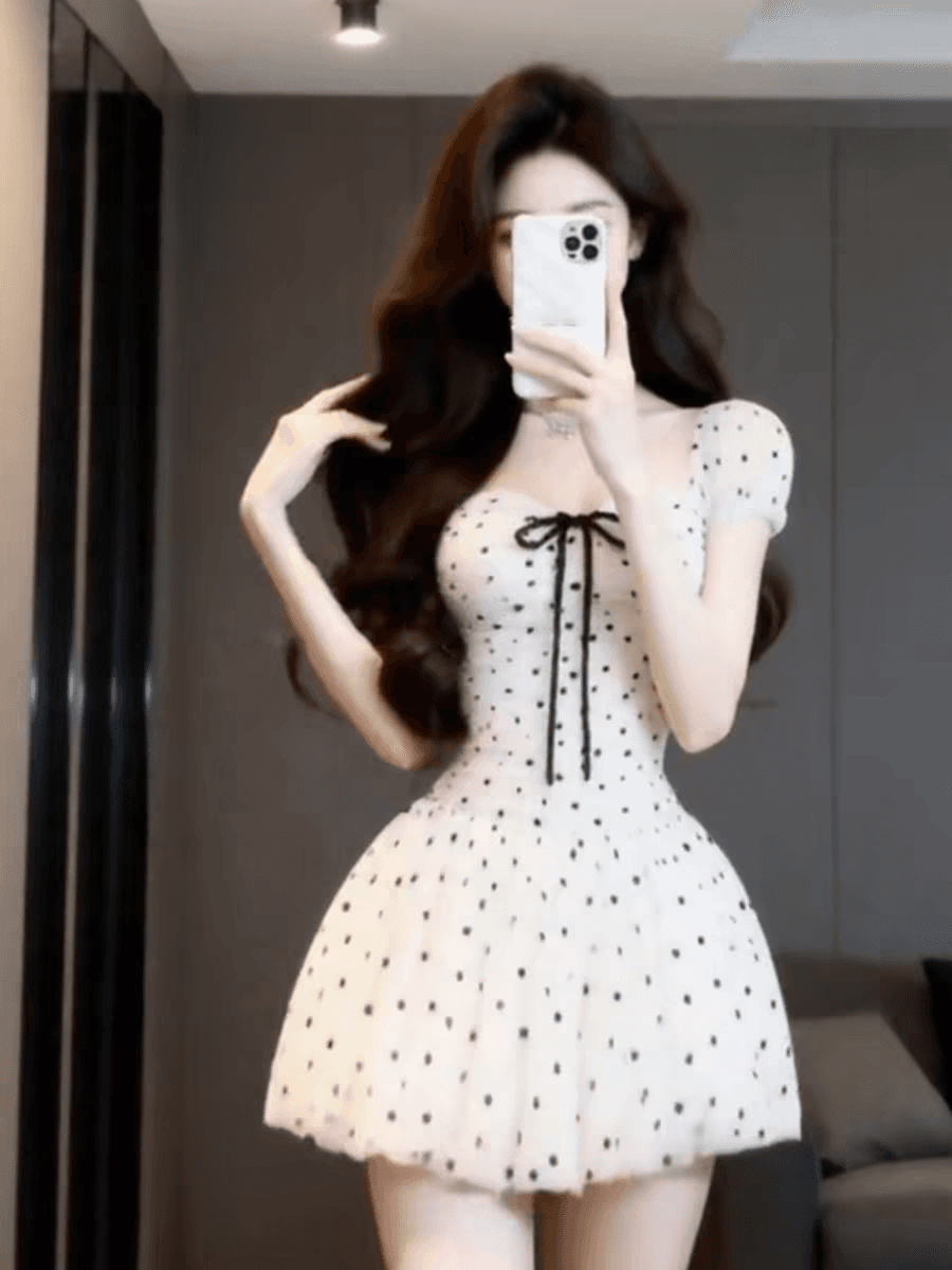 순수한 욕망 핫걸 품격 도트 무늬 거품 소매 드레스 여성 의류 2026 여름 새로운 데이트 허리 수축 연령 감소 미니 스커트 이미지 3