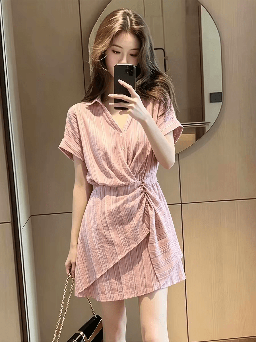 한 부서 부드러운 바람 핑크색 스트라이프 V넥 여성 드레스 여름 새로운 스트랩 허리 수축 슬림해 보이는 디자인 센스 미니 스커트 이미지 4