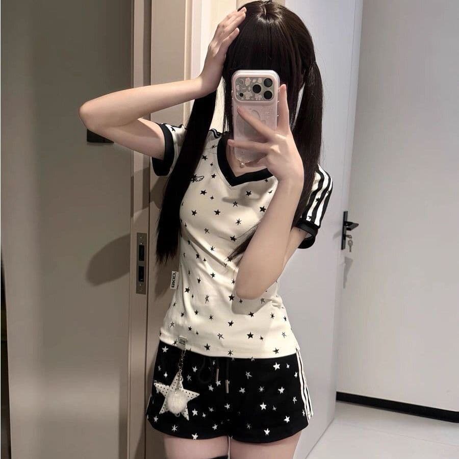아메리칸 핫걸 별 프린트 세트 여성 여름 학생 루즈핏 다용도 V넥 반바지 투피스 세트 상세 이미지 6