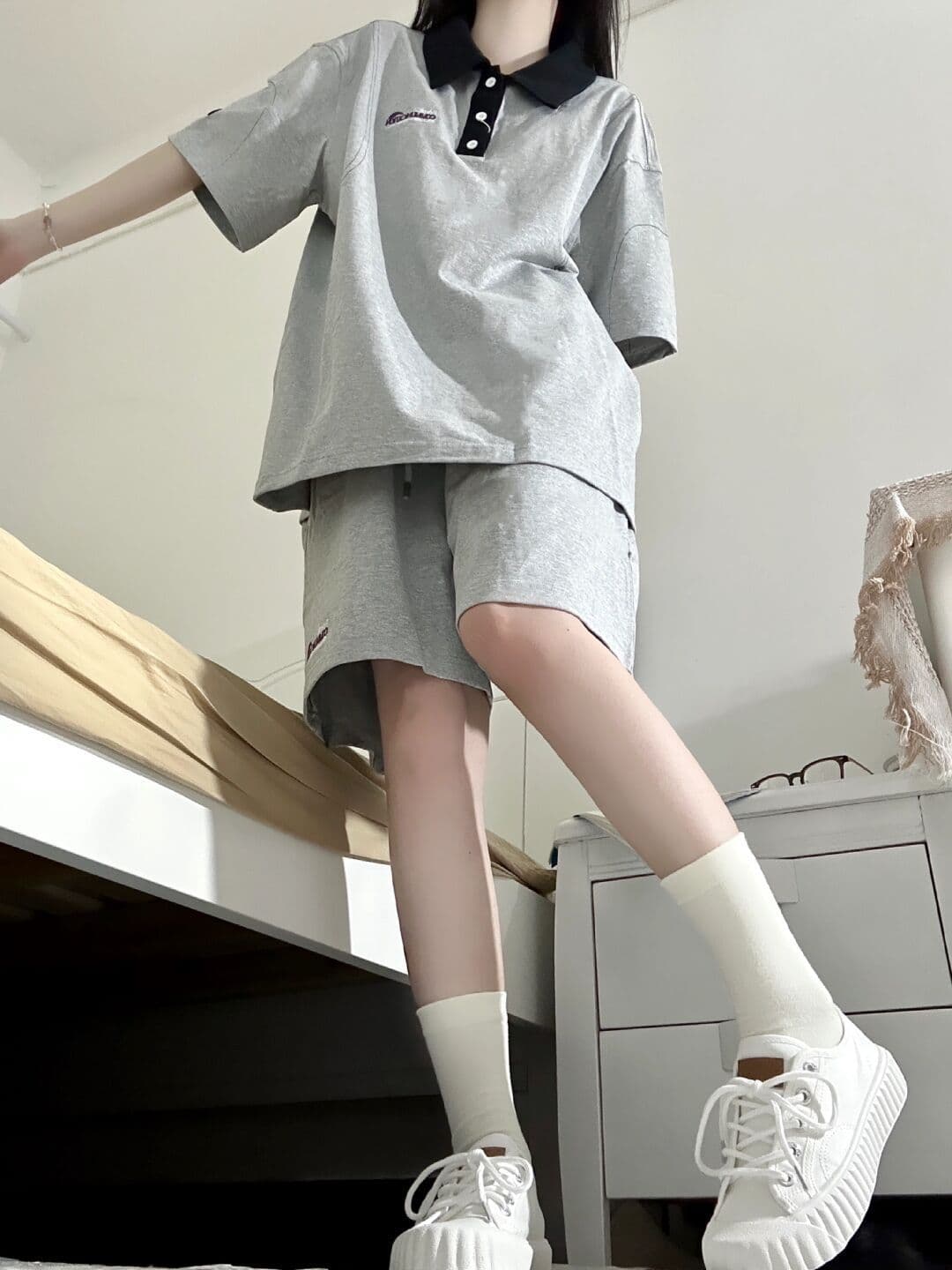 자수 POLO 칼라 캐주얼 스포츠 슈트 여성 여름 새로운 학생 한국 스타일 루즈핏 투피스 세트 상세 이미지 6