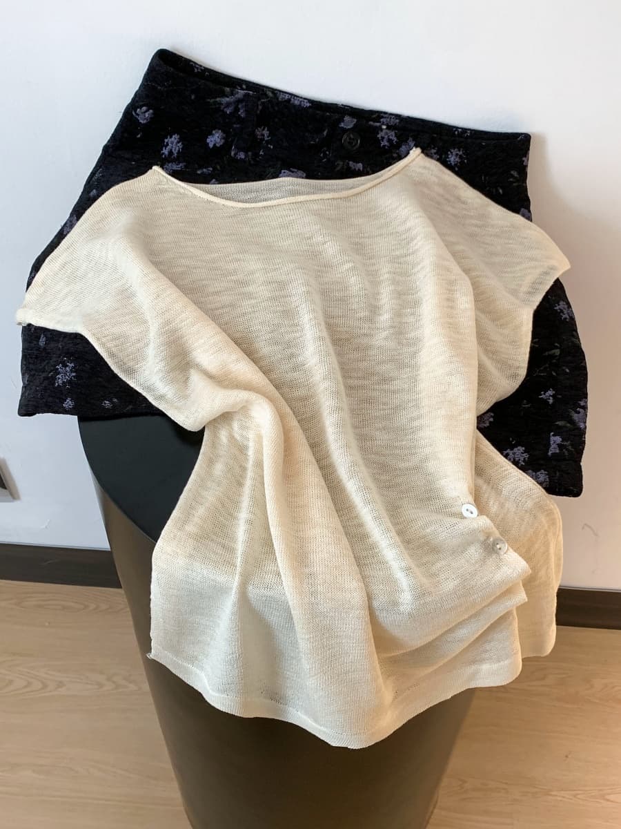 실사 한 부서 루즈핏 디스플레이 심지어 어깨 소매 맨위 측면 핀치 Pleat 디자인 센스 부드러운 바람 얼음 센스 니트 스웨터 여성 이미지 3