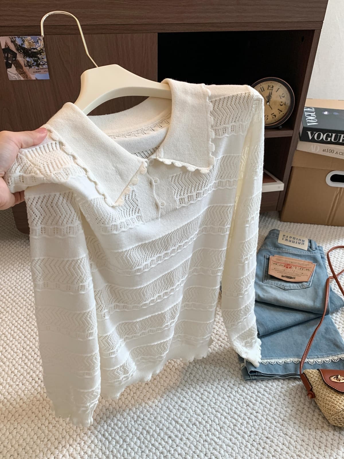프랑스식 오래된 돈 바람 홀로우 아웃 레이스 POLO 칼라 긴팔 니트 스웨터 여성 이른 가을 새로운 고유 한 고급 캐주얼 맨위 상세 이미지 8