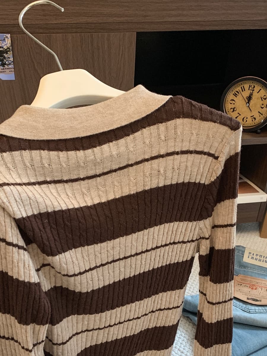 레트로 스트라이프 polo 폴로 칼라 페이크 레이어드 만나는 인사이드 가져 가라. 니트 스웨터 여성 이른 가을 새로운 스택 착용 V넥 맨위 상세 이미지 12