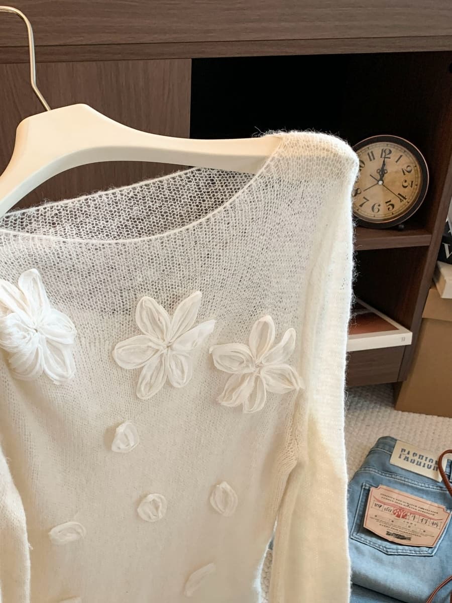 프랑스식 부드러운 바람 3 차원 꽃 베이지 색 라운드 넥 긴팔 니트 스웨터 여성 이른 가을 새로운 루즈핏 품격 맨위 상세 이미지 3