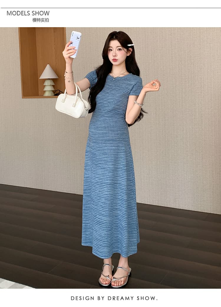 2026 여름 드레스 새로운 품격 착용 가져 가라. 미니멀리즘 라운드 넥 외국 가스 니트 매운맛 엄마 슬림해 보이는 몸매 가꾸기 신축성 롱 스커트 상세 이미지 13