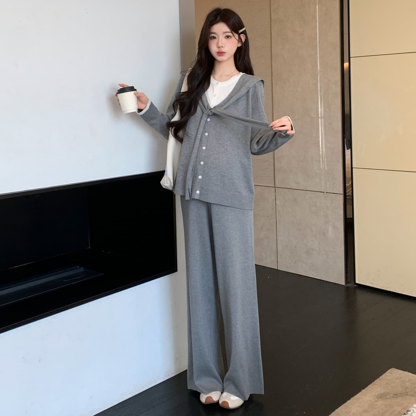 2026 가을 겨울 새로운 라운드 넥 학원 스타일 니트 배색 페이크 레이어드 숄 셔츠 게으른 착용 가져 가라. 세트 이미지 6