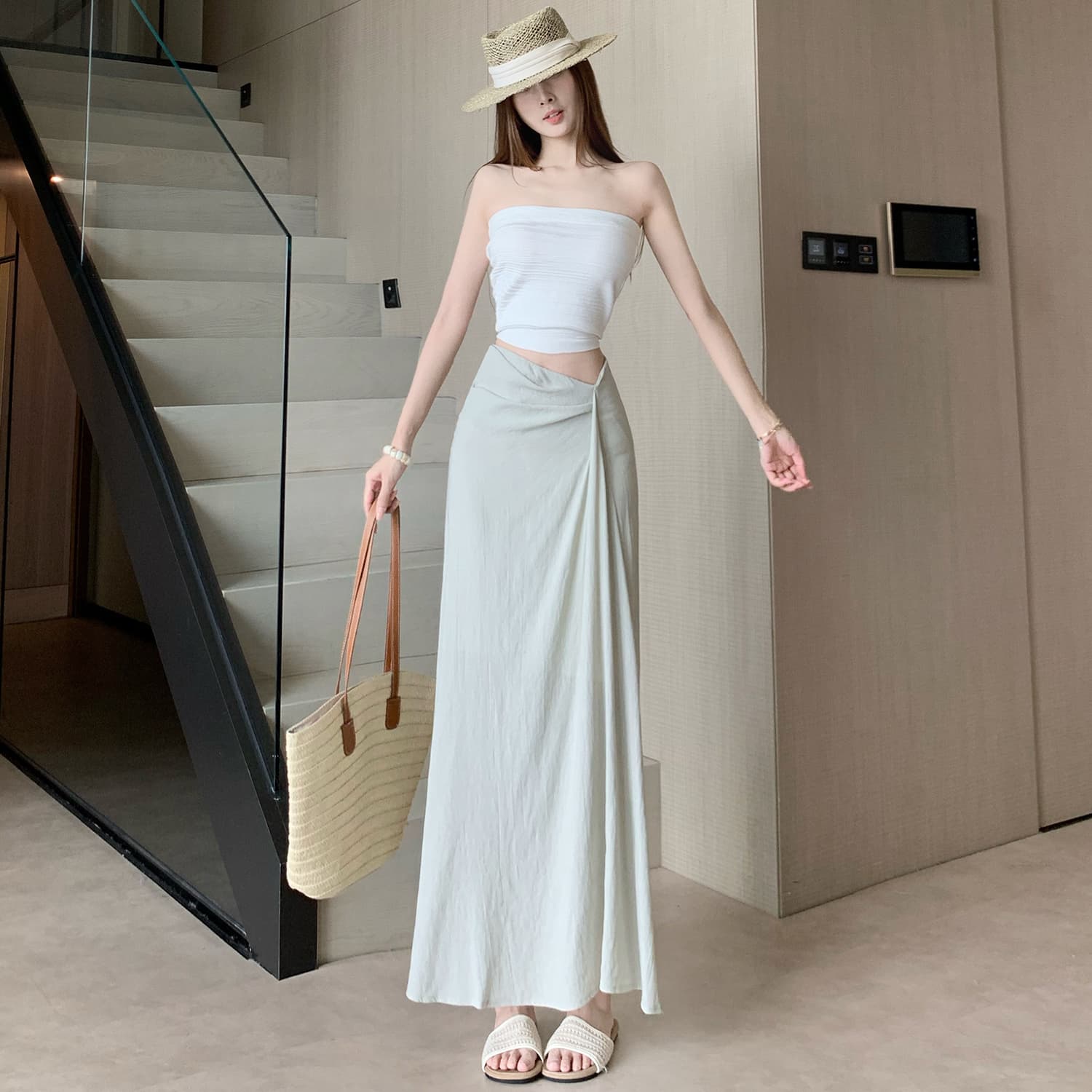 한 부서 작은 대중 불규칙 3 차원 측면 수신 Pleat 반신 스커트 26 여름 새로운 하이웨이스트 슬림해 보이는 한 마디 롱 스커트 이미지 2