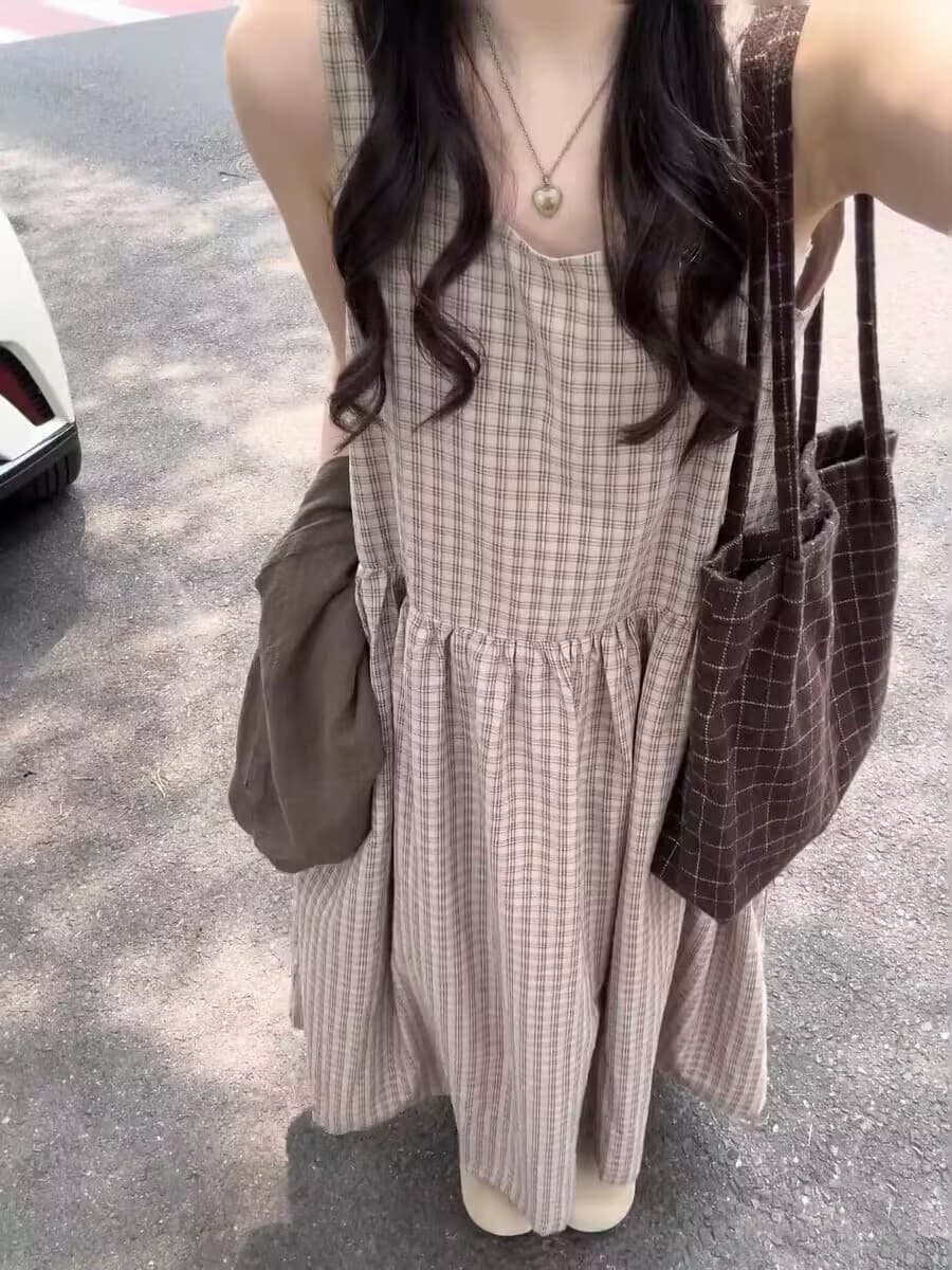 레트로 체크무늬 조끼 여성 드레스 봄 가을 새로운 루즈핏 슬림해 보이는 한 마디 롱 스커트 느긋한 바람