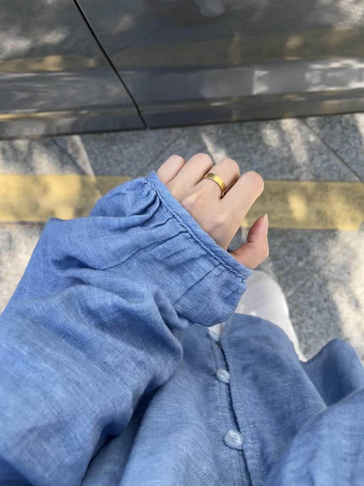 일본식 레트로 파란색 V넥 긴팔 여성 셔츠 여름 느긋한 바람 외부 가져 가라. 자외선 차단 셔츠 루즈핏 블라우스 맨위 상세 이미지 16