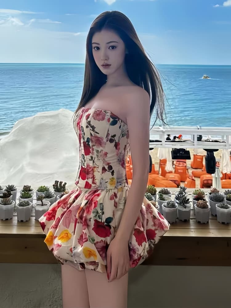 여름 꽃무늬 세트 드레스 여성 2026 새로운 프랑스식 생선뼈 튜브탑 맨위 퍼프 꽃밭 반신 스커트 투피스 세트 이미지 2