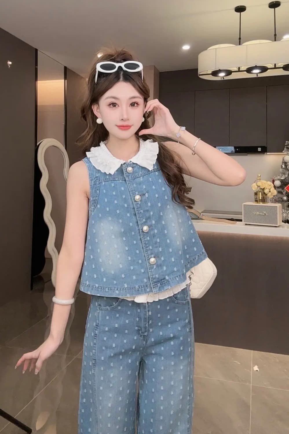 작은 샤넬 스타일 세트 여름 2026 새로운 폭발 레이스 레이스 데님 베스트 와이드 레그 팬츠 고급 센스 투피스 세트 이미지 4