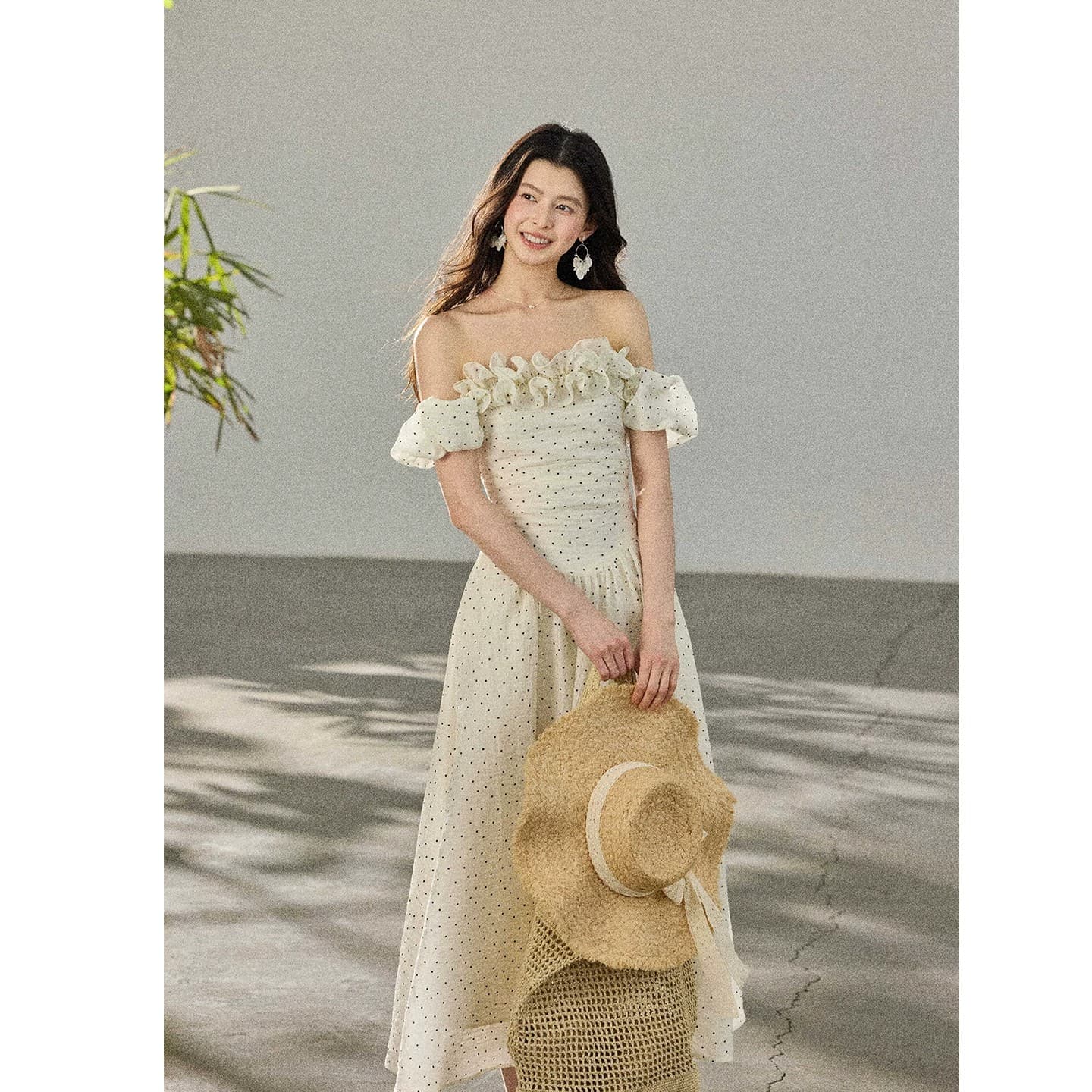 II 양 디자인 바람 링 둘 착용 3 차원 프릴 오프숄더 레트로 도트 무늬 여성 드레스 허리 수축 롱 스커트 상세 이미지 3