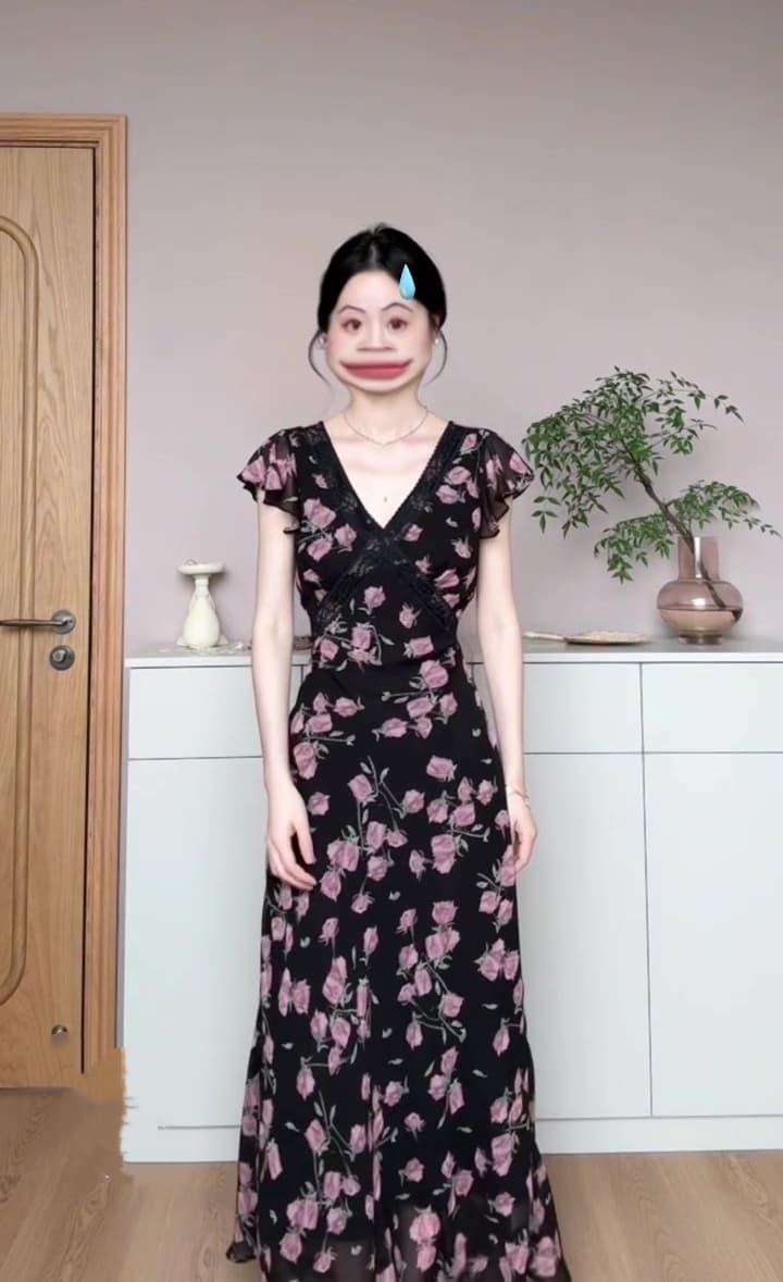 검정색 V넥 장미 꽃무늬 여성 드레스 2026 여름 새로운 품격 허리 수축 레이스 작은 날다 소매 쉬폰 롱 스커트 상세 이미지 4