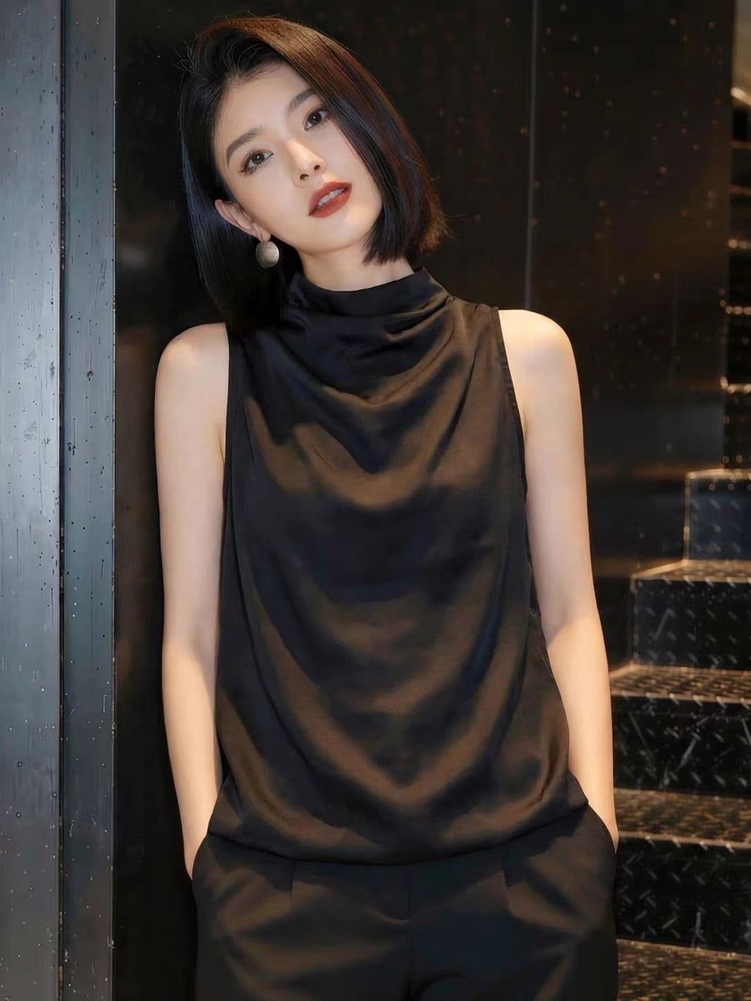 2026 여름 새로운 패션 출퇴근 바람 민소매 맨위 여성 검정색 흔들다 칼라 주름 루즈핏 슬림해 보이는 다용도 품격 상세 이미지 2