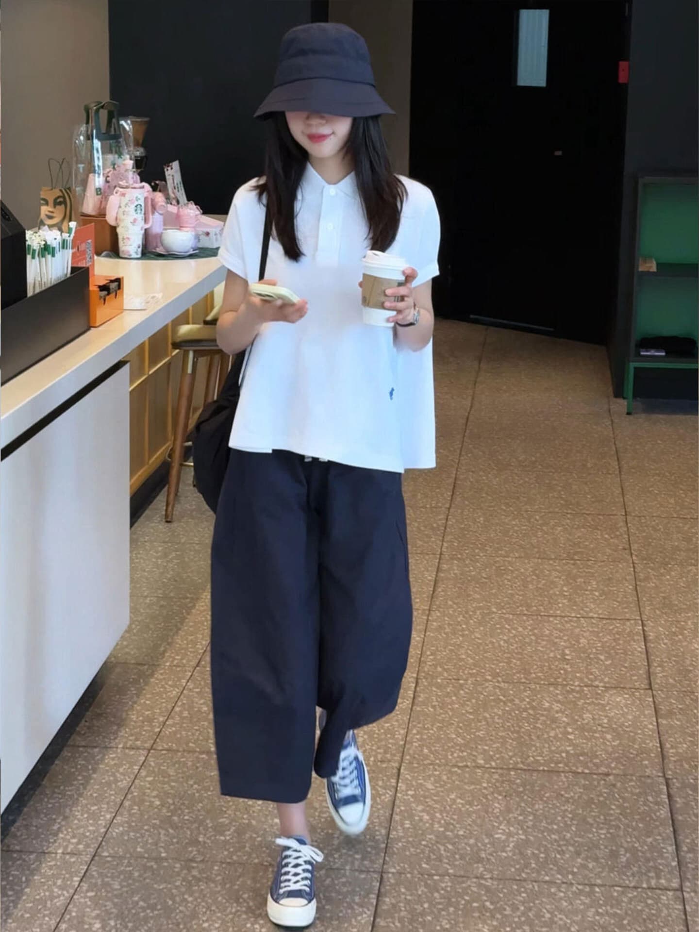 한 부서 고유 한 캐주얼 세트 여자 여름 운동 바람 화이트 POLO 칼라 반팔 티셔츠 와이드 레그 팬츠 투피스 세트 이미지 2