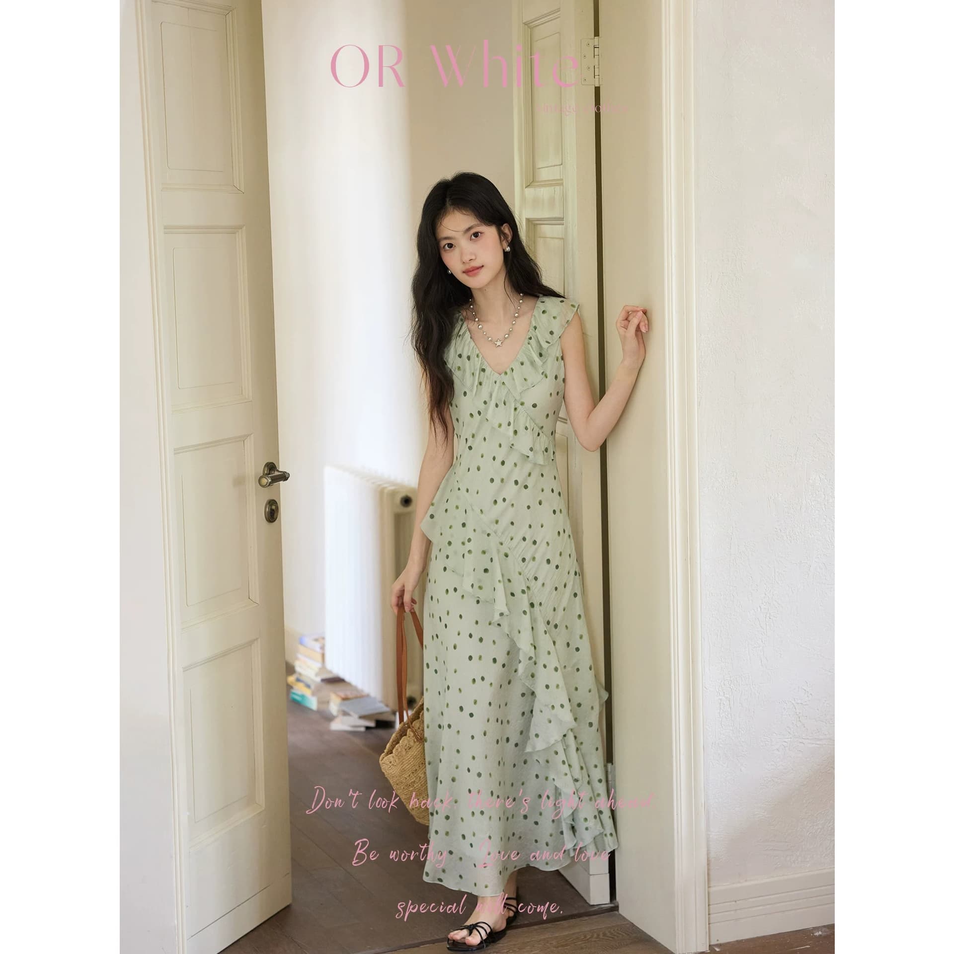 orwhite 레트로 밝은 녹색 도트 무늬 프린트 여성 드레스 V넥 프릴 민소매 롱 스커트 도루 가을 센스 여름 상세 이미지 2