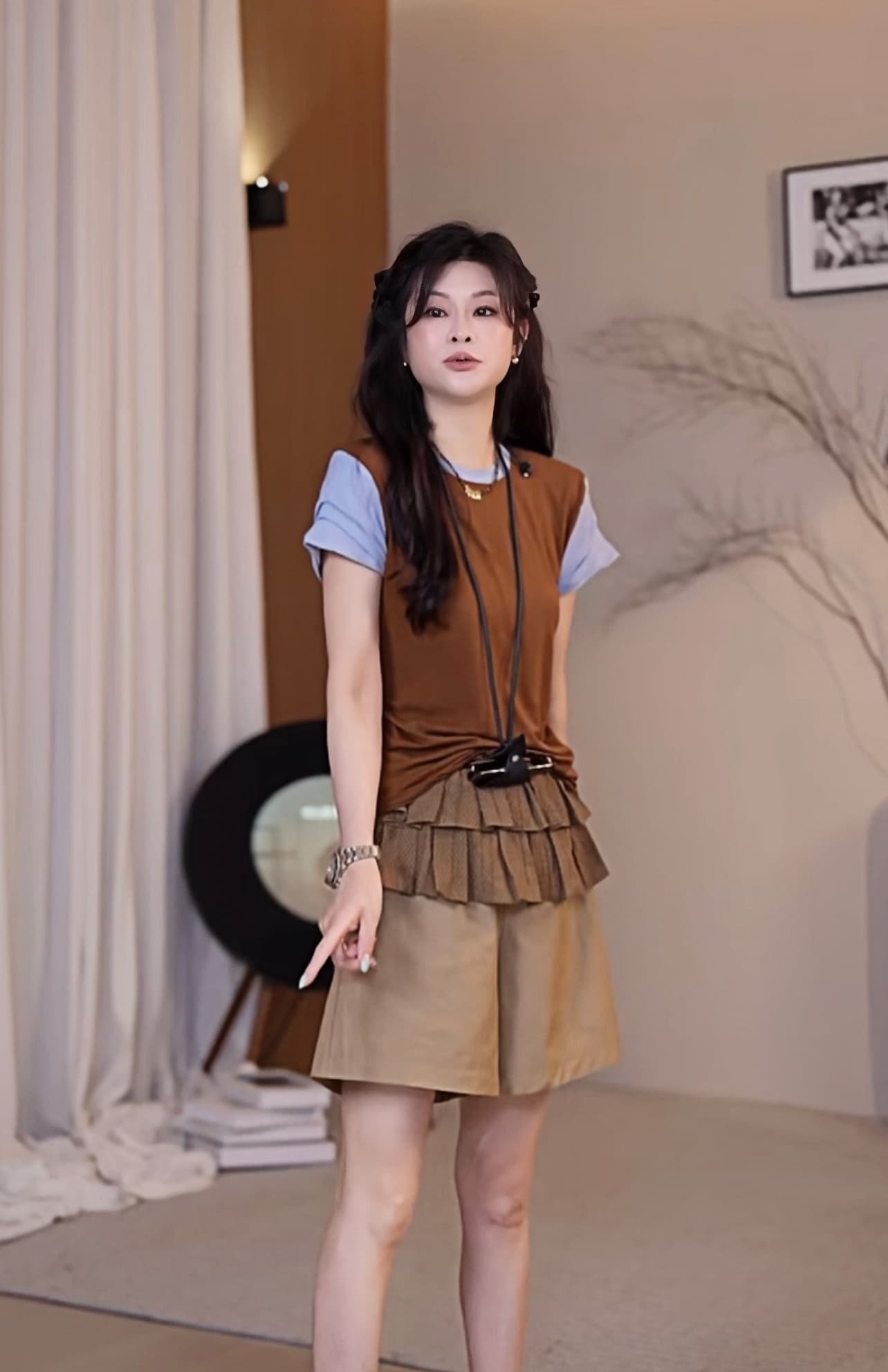 여름 새로운 한 부서 패치워크 품격 배색 디자인 라운드 넥 슬림해 보이는 표지 고기 티셔츠 이미지 4