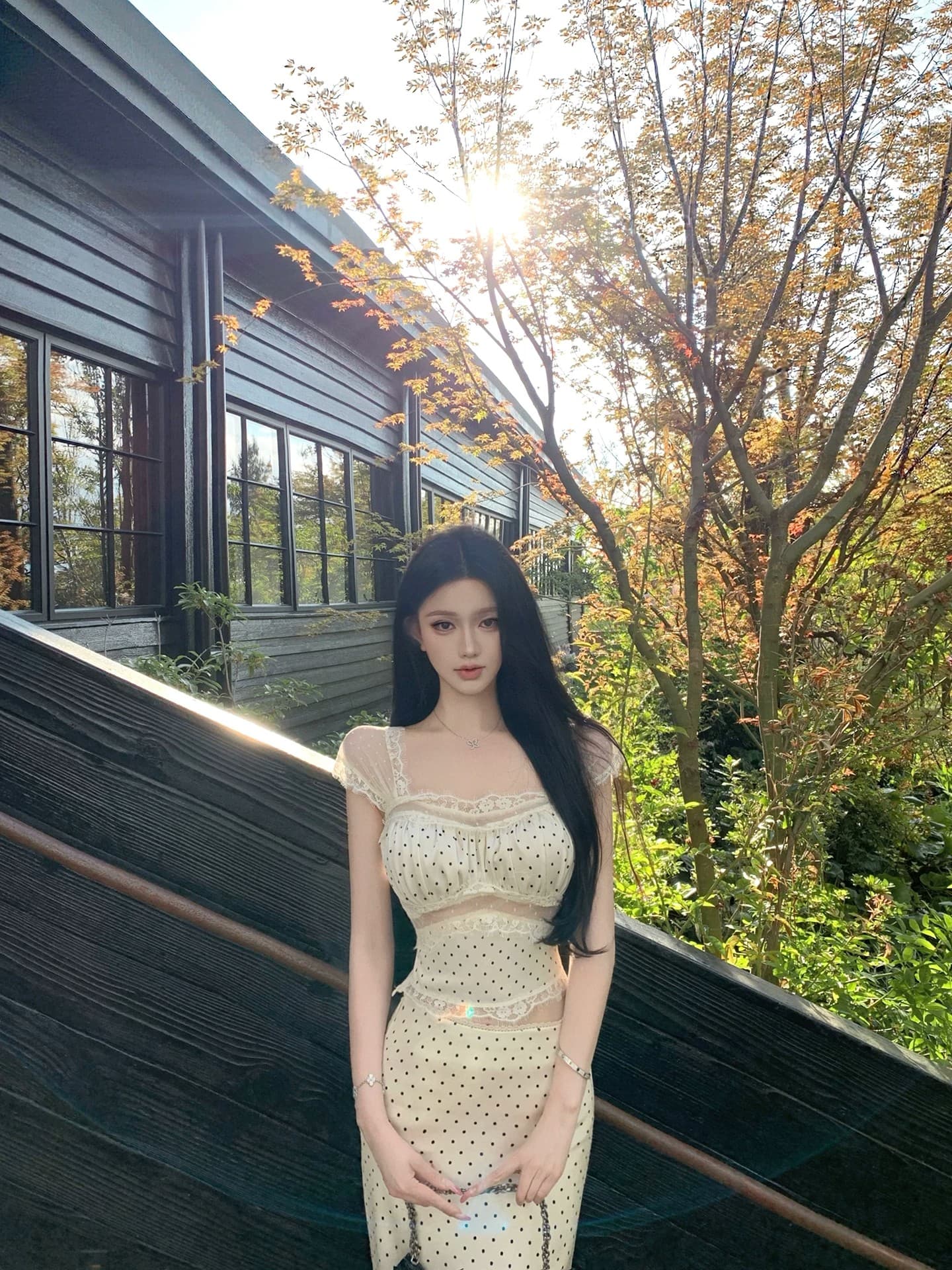 jayky yang 엄마 De 린 꽃 프랑스식 레이스 조각 쇼트 스타일 맨위 트임 몸매 가꾸기 반 스커트 세트 이미지 4