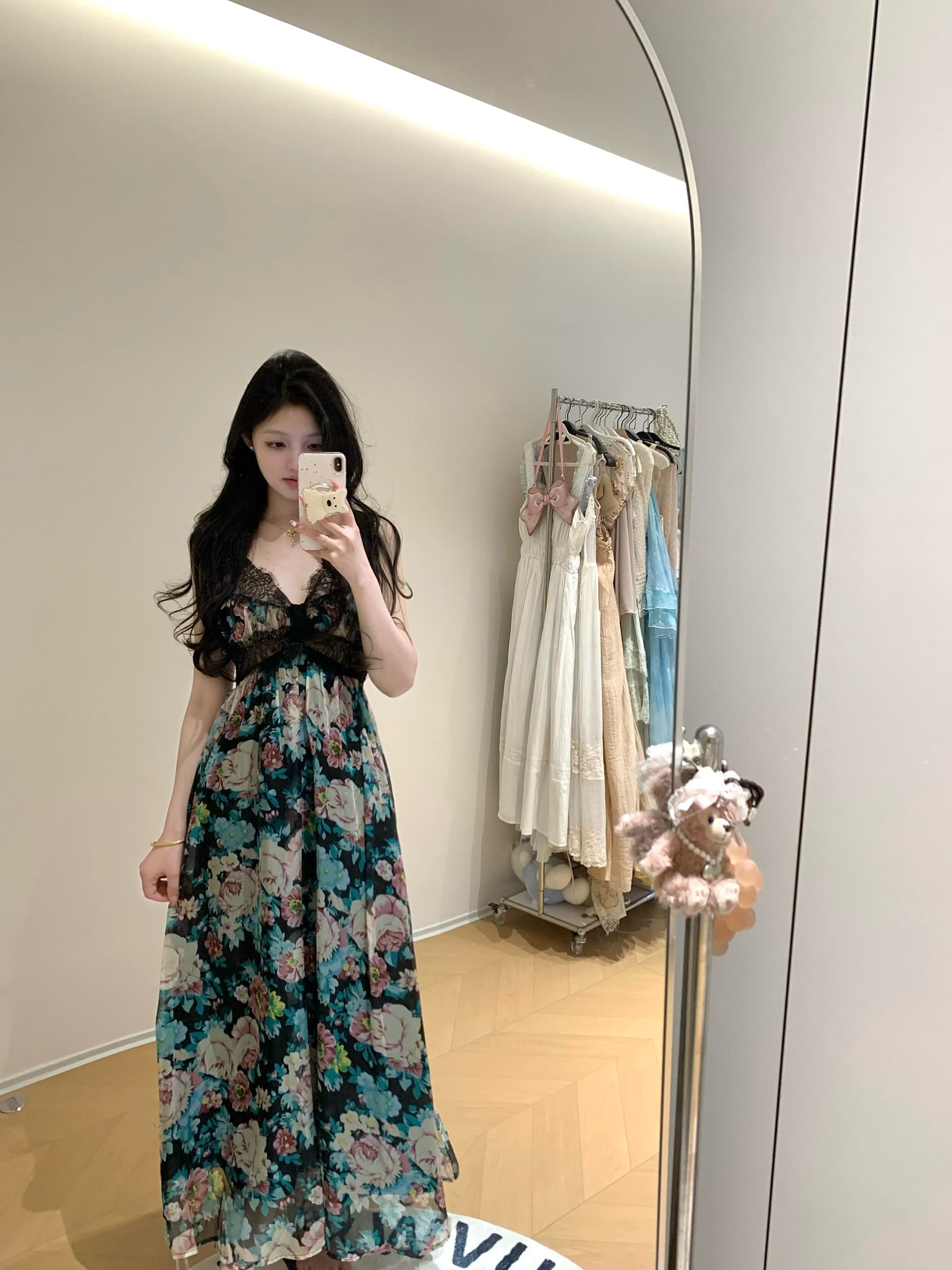 분위기 블랙 하단 레트로 파란색 대 꽃무늬 레이스 깊은 v 슬립 롱 스커트 드레스 상세 이미지 6