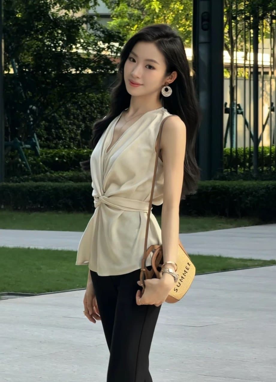 gaogao 여름 기하학 프랑스식 스트랩 민소매 몸매 가꾸기 디자인 슬림해 보이는 다용도 고급 캐주얼 도루 센스 조끼 이미지 4