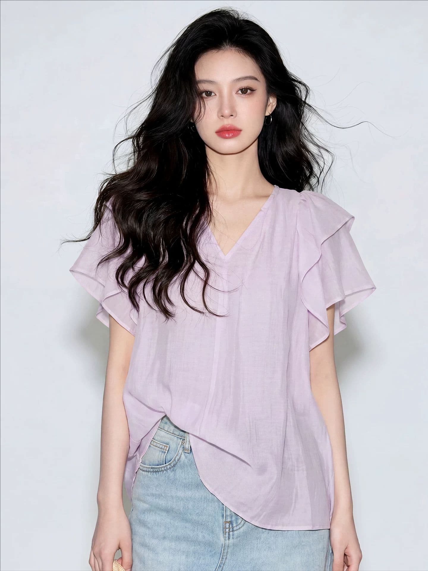 프랑스식 V넥 맨위 여성 의류 2026 여름 새로운 작은 대중 디자인 센스 Chic 루즈핏 작은 날다 소매 셔츠 이미지 3