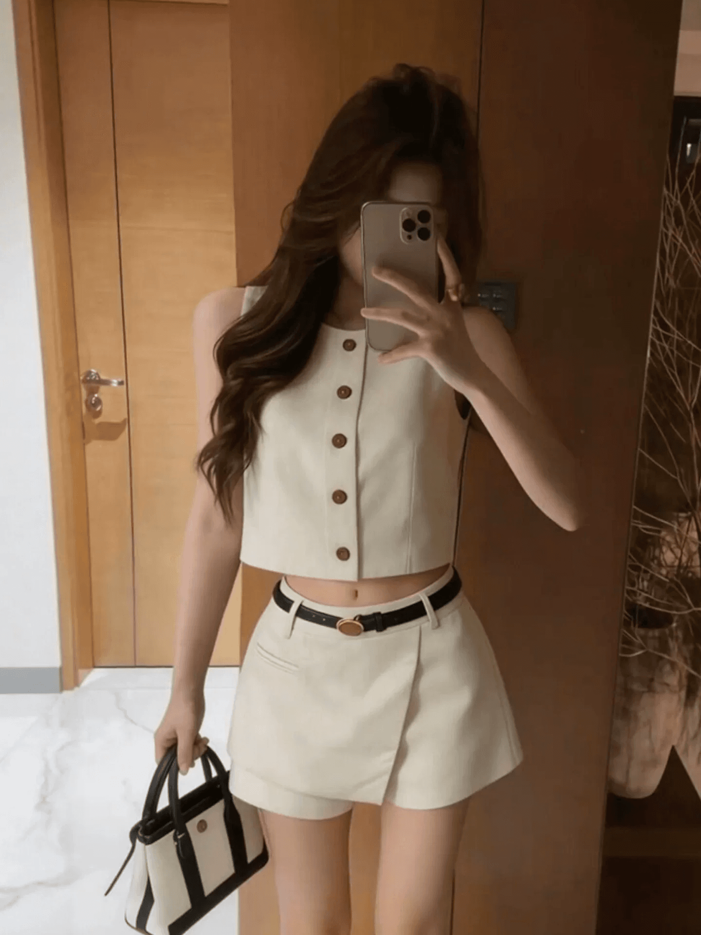 소금 부서 빛 요리 한 전체 집합 2026 여름 새로운 품격 핫걸 민소매 베스트 맨위 페이크 레이어드 반바지 여성 의류 상세 이미지 3