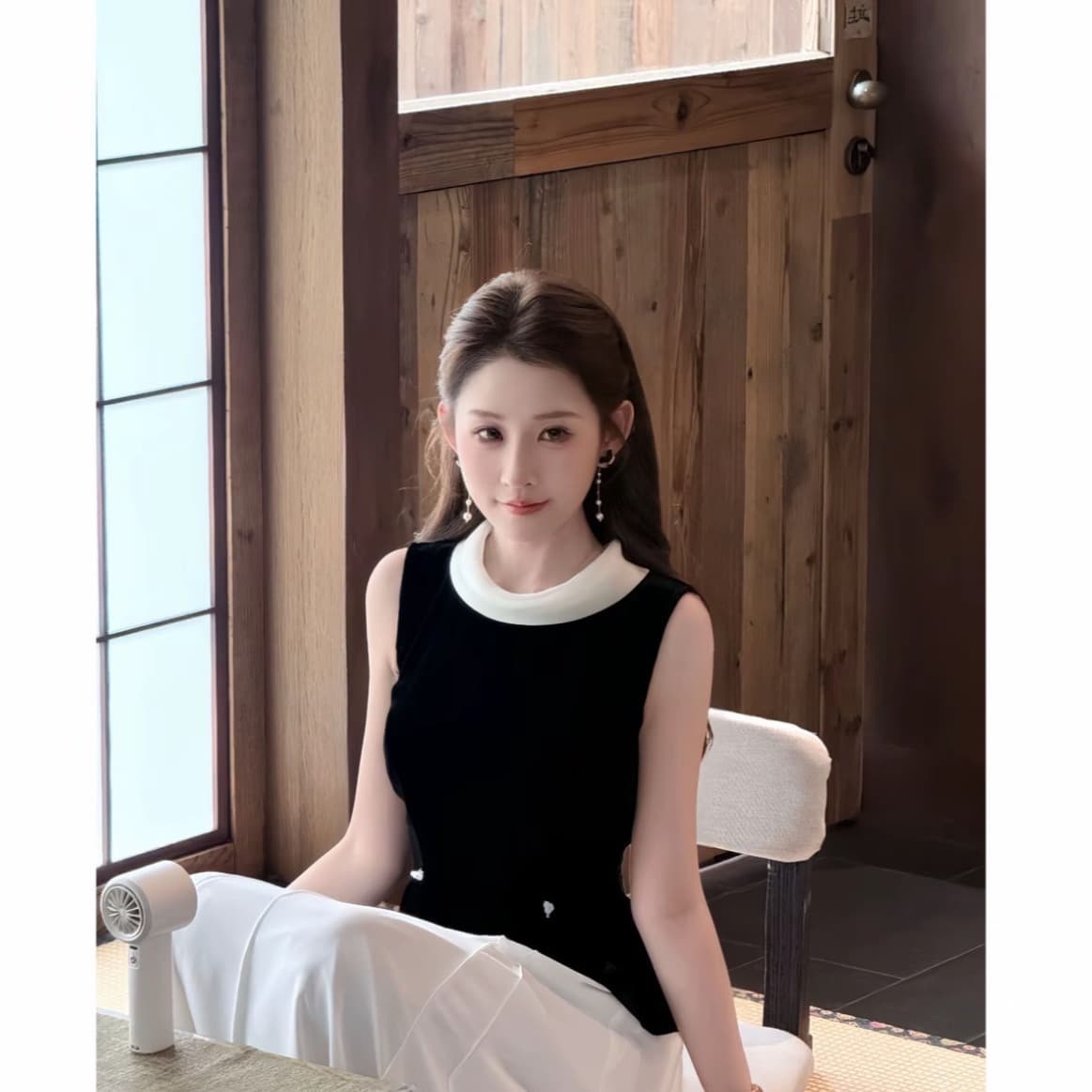 파빌리온 와우 화이트 보여주기 구슬 리본 허리 수축 벨벳 맨위 꽃잎 치마 이미지 5