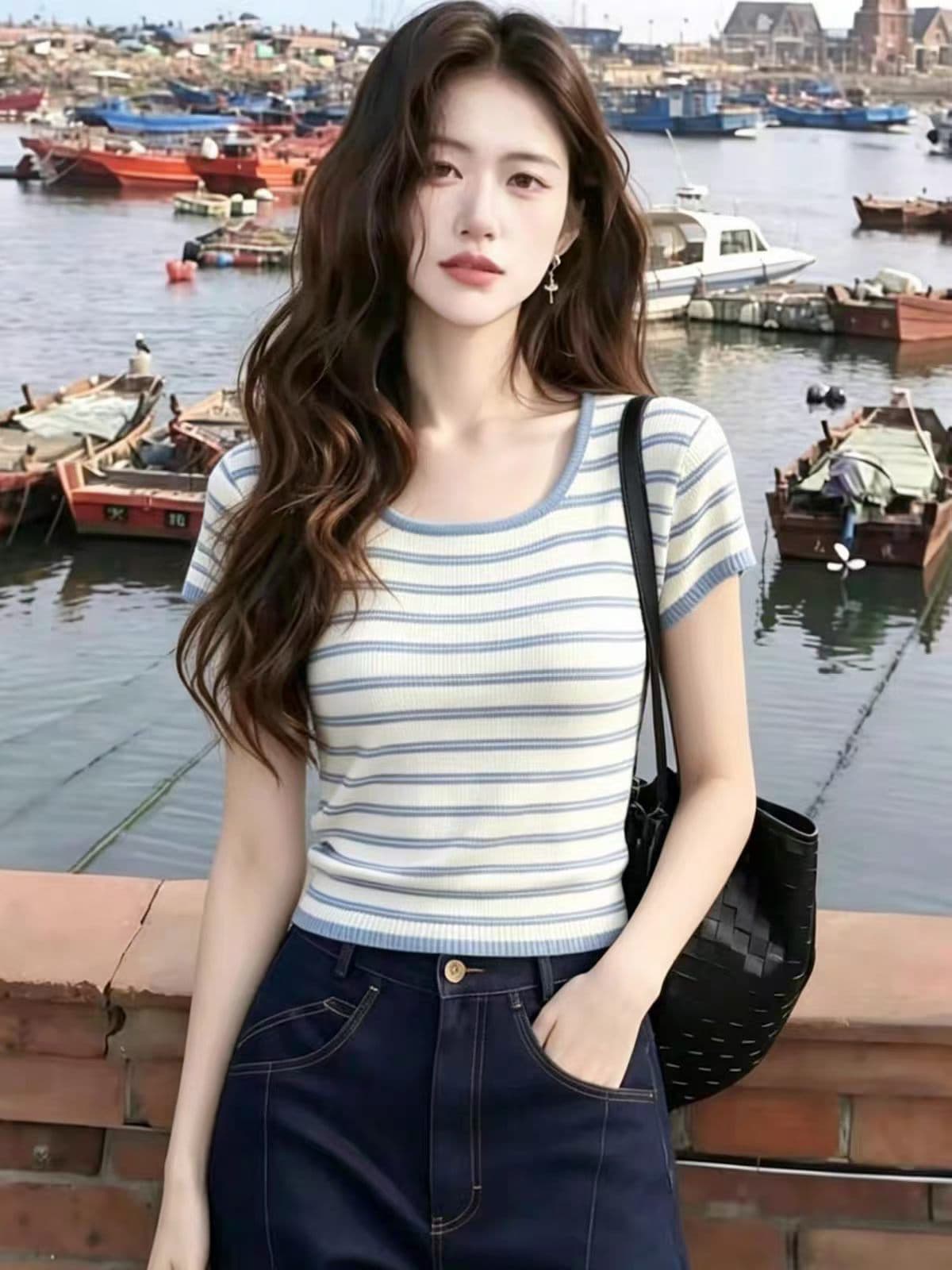 마이크로 지방 빛 럭셔리 여성 의류 여름 새로운 작은 대중 스트라이프 얇은 스타일 니트 스웨터 반팔 가져 가라. 화이트 캐주얼 반신 스커트 여성 이미지 4