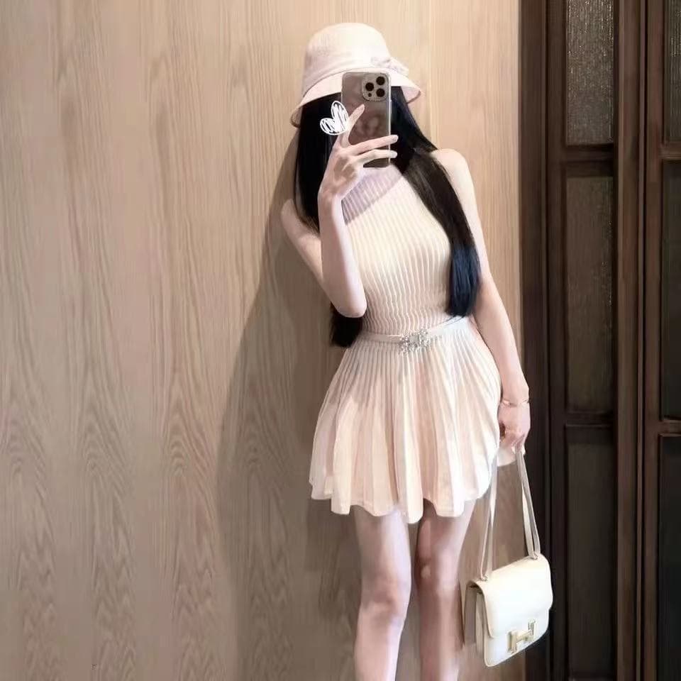 프랑스식 미니멀리즘 명문 여성 품격 플리츠 니트 여성 드레스 여름 섹션 스와로브스키 벨트 허리 수축 작은 키 민소매 치마 이미지 3