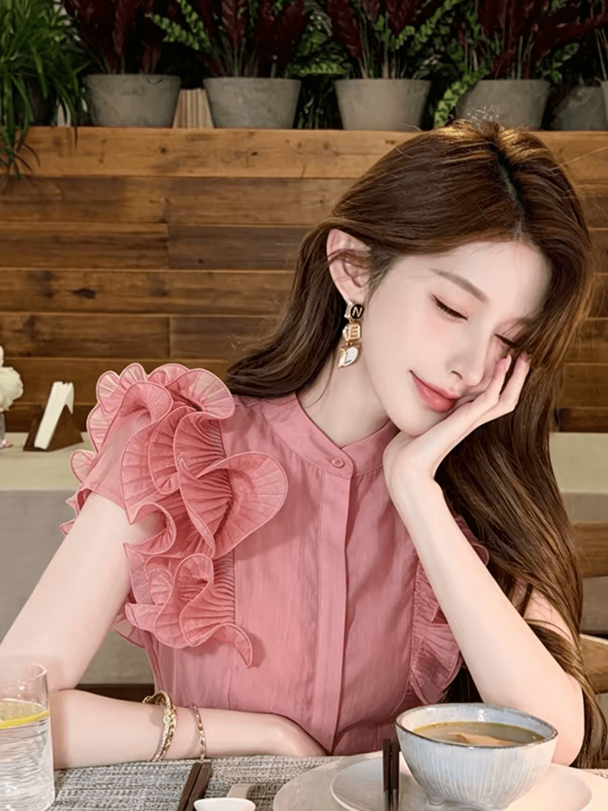 품격 고급 센스 핑크색 연꽃 잎 소매 맨위 2026 년 여름 섹션 신제품 프랑스식 고유 한 아름다운 민소매 여성 셔츠 상세 이미지 4