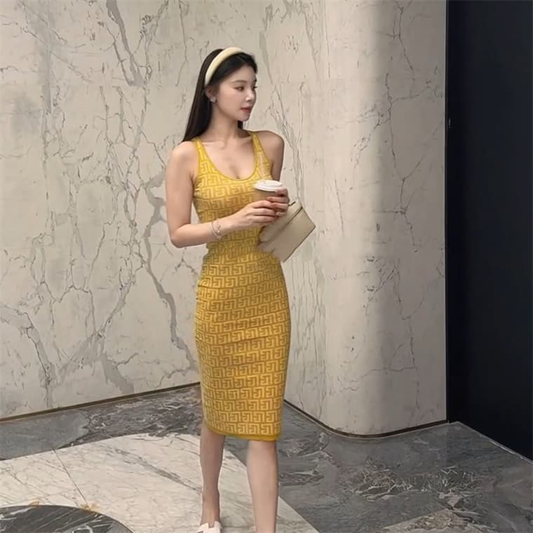 린 늦지 않다 buwan 소형 버스 바람 로얄 자매 순수한 욕망 섹시함 미니 스커트 얼음 실크 몸매 가꾸기 슬림해 보이는 타이트 스커트 여름 새로운 이미지 2