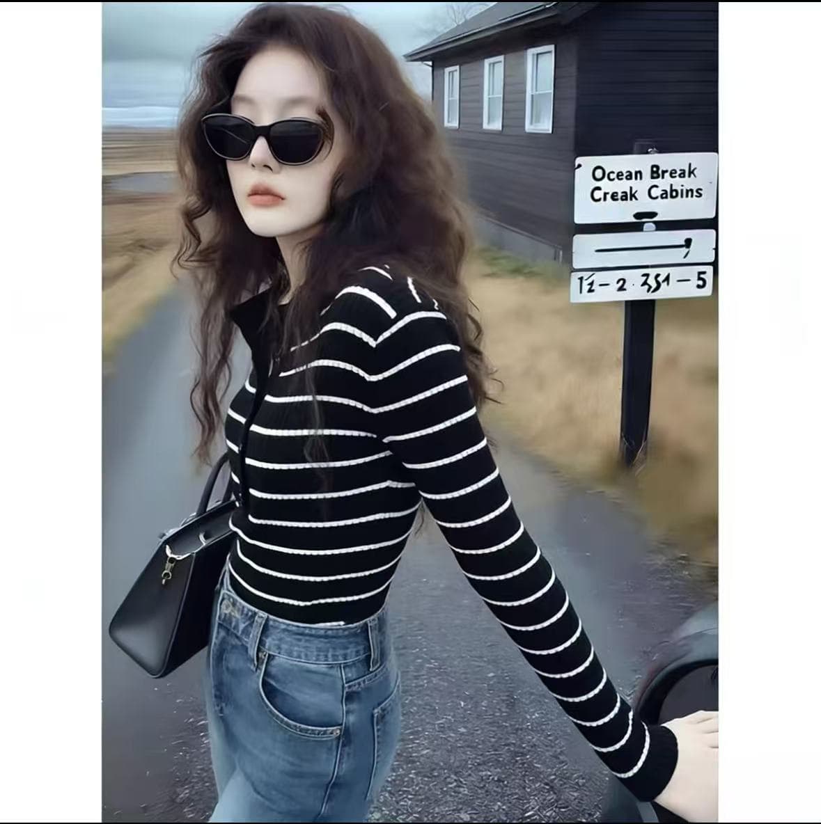 흑인과 백인 색상 고급 센스 배색 스트라이프 반 개방 칼라 니트 스웨터 여성 가을 새로운 품격 다용도 슬림해 보이는 기본 셔츠 상세 이미지 4