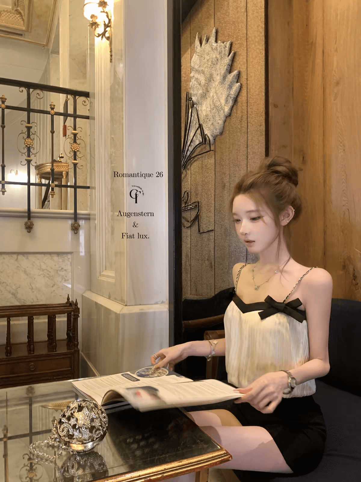 늦게 우산 우산 26 ss 골드 핀치 연대 샤오시엔 vtg 체인 어깨끈 나비 매듭 꽃밭 흑인과 백인 배색 맨위 이미지 2