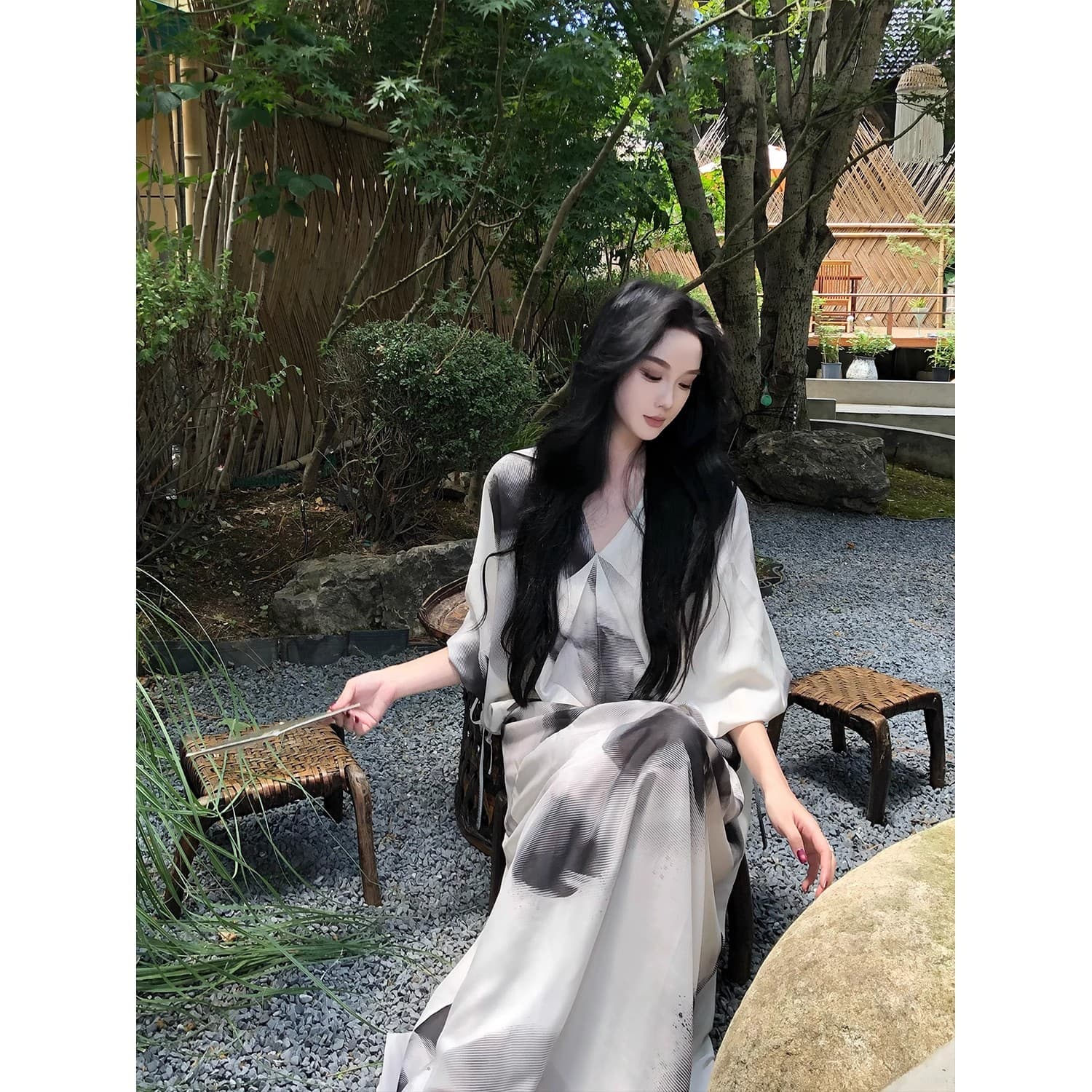 있음 후안 youwe 여름 자이언트 잘 생긴 드레스 여름 여성 2026 새로운 해변가 휴가 고급 센스 길다 치마 상세 이미지 3