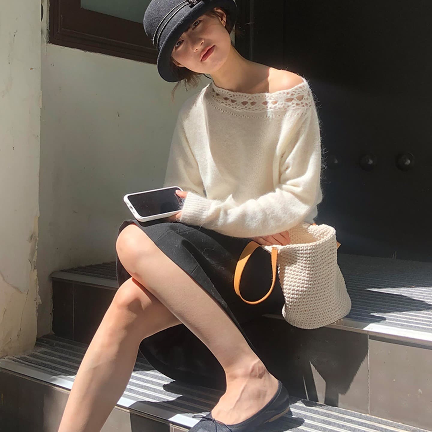 프랑스식 느긋한 스웨터 홀로우 아웃 레이스 비스듬한 어깨 칼라 니트 스웨터 여성 가을 루즈핏 슬림해 보이는 다용도 맨위 상세 이미지 4