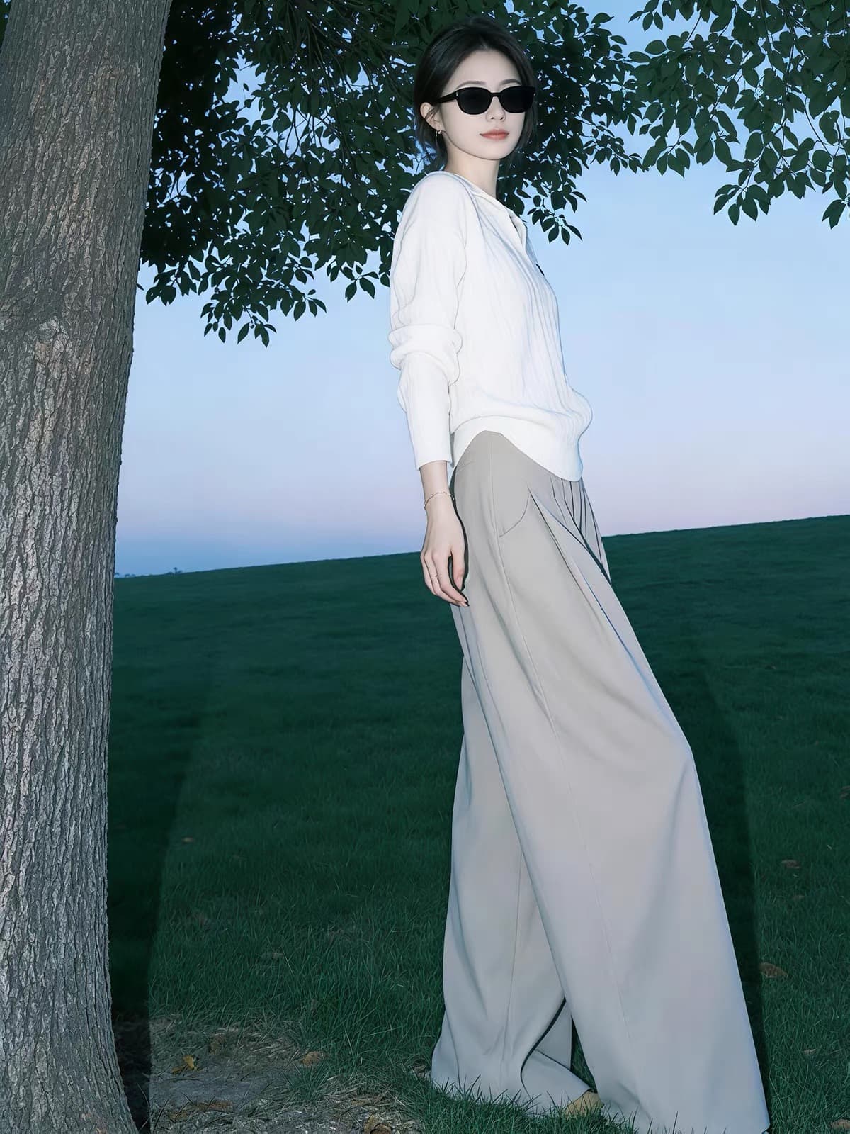 화이트 긴팔 스웨터 조기 가을 의상 여자 2026 새로운 프랑스식 사소한 Chic 만나는 니트 스웨터 인사이드 잡아라. 의류 이미지 4