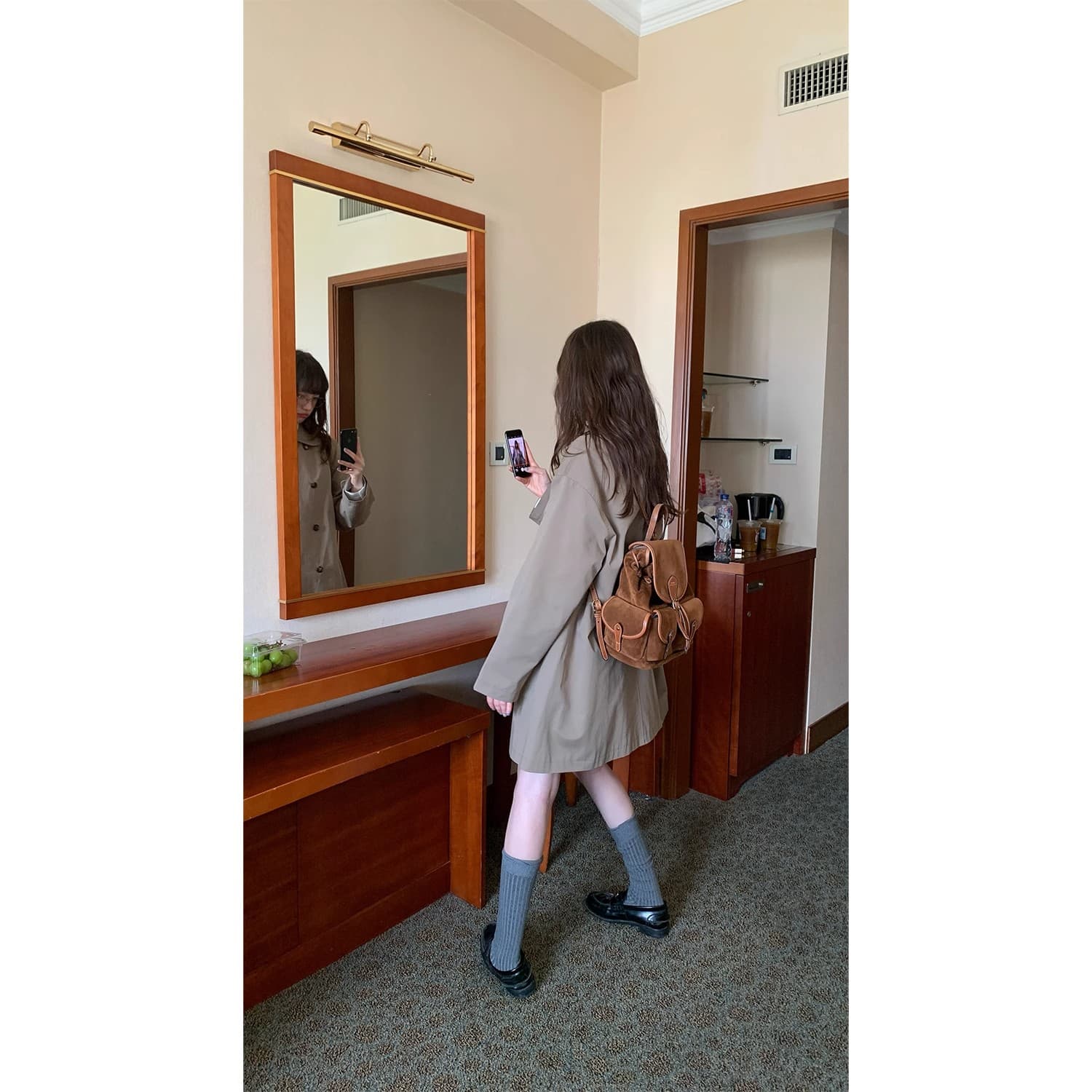rainy 한 부서 디자인 센스 중간 길이 베이비 칼라 바람막이 봄 가을 여성 루즈핏 이중 버튼 새로운 망토 재킷 상세 이미지 1