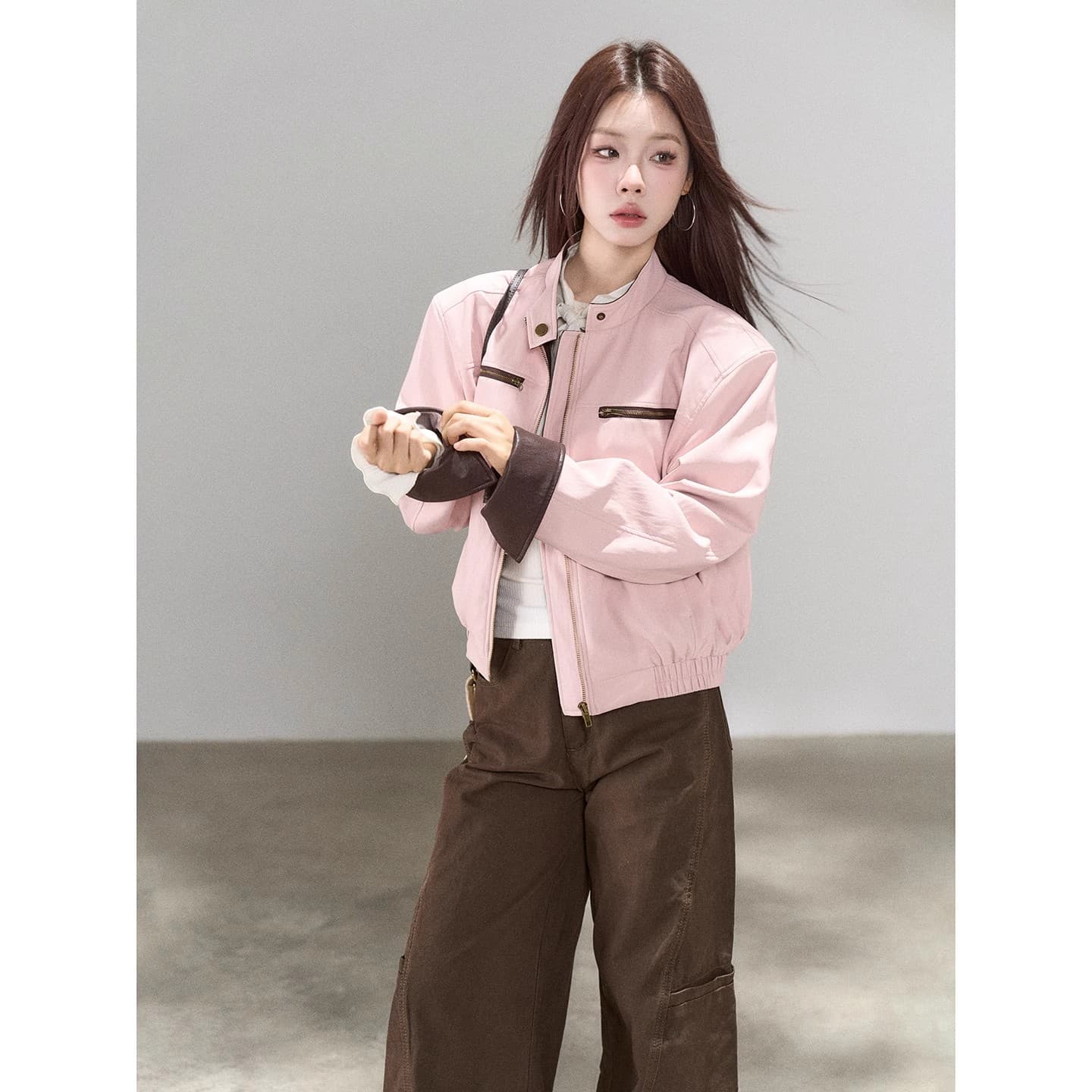 하나 오노 라스베리 핑크색 가죽 재킷 여성 코트 2026 년 가을 새로운 차가운 바람의 소리 고유 한 슈퍼 잘 생긴 캐주얼 재킷 상세 이미지 3