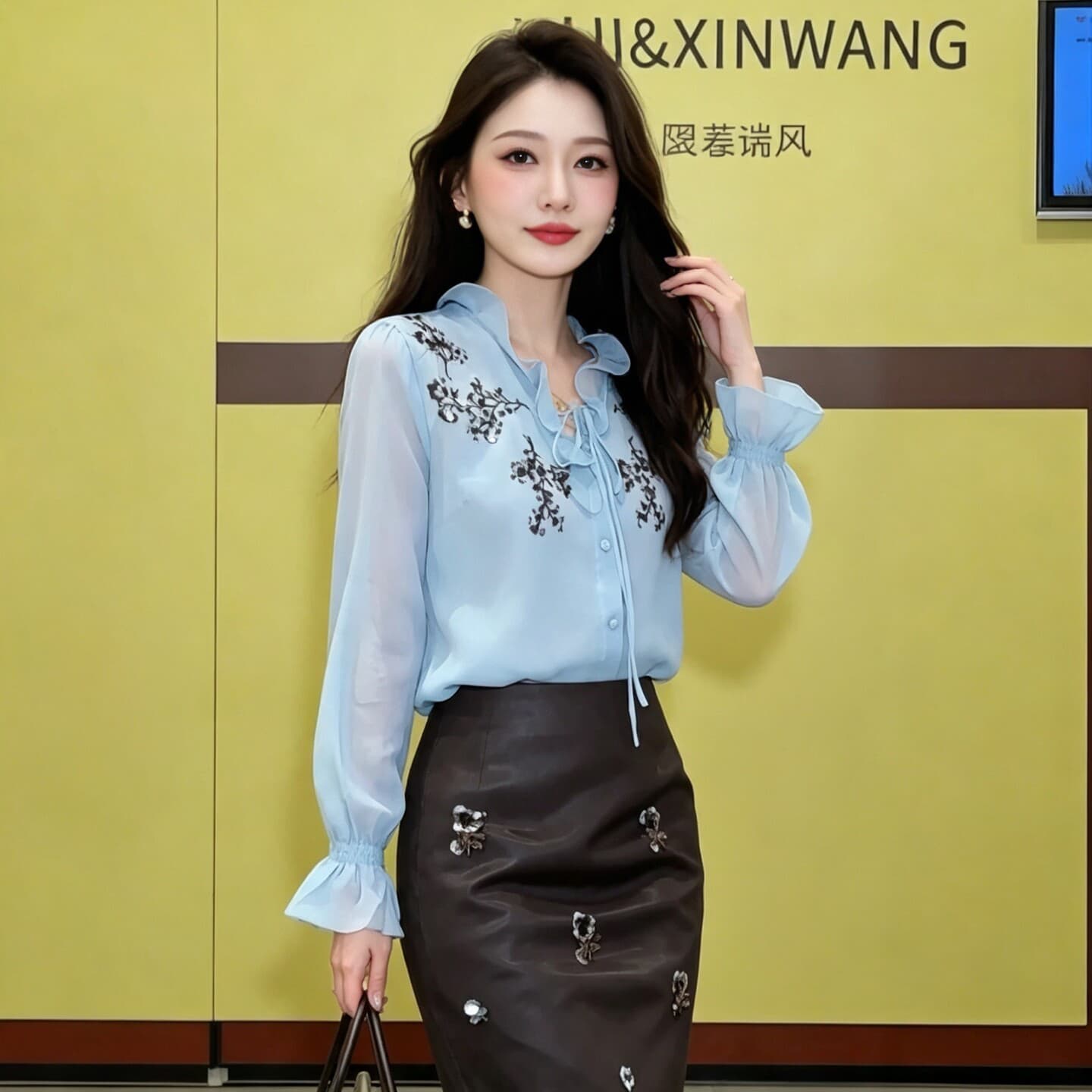 보여주기 그리고 고급 양모 파빌리온 2026 이른 가을 새로운 패션 프릴 칼라 무거운 작업 비즈 박기 긴팔 셔츠 여성 셔츠 상세 이미지 2