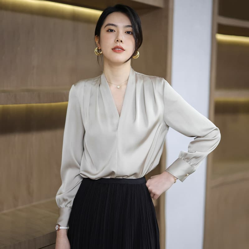 가을 새로운 고급 화이트 새틴 V넥 여성 셔츠 품격 정장 인사이드 가져 가라. 셔츠 프랑스식 경력 긴팔 맨위 상세 이미지 2
