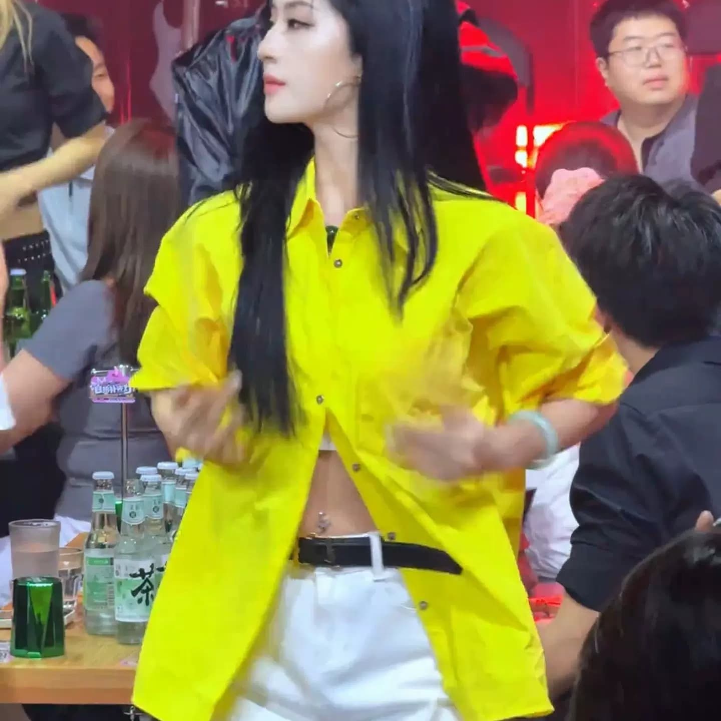 봄 가을 프랑스식 레몬 옐로우 슈퍼 디스플레이 화이트 품격 슬림해 보이는 셔츠 느슨함 센스 고급 센스 아마 셔츠 여성 이미지 5
