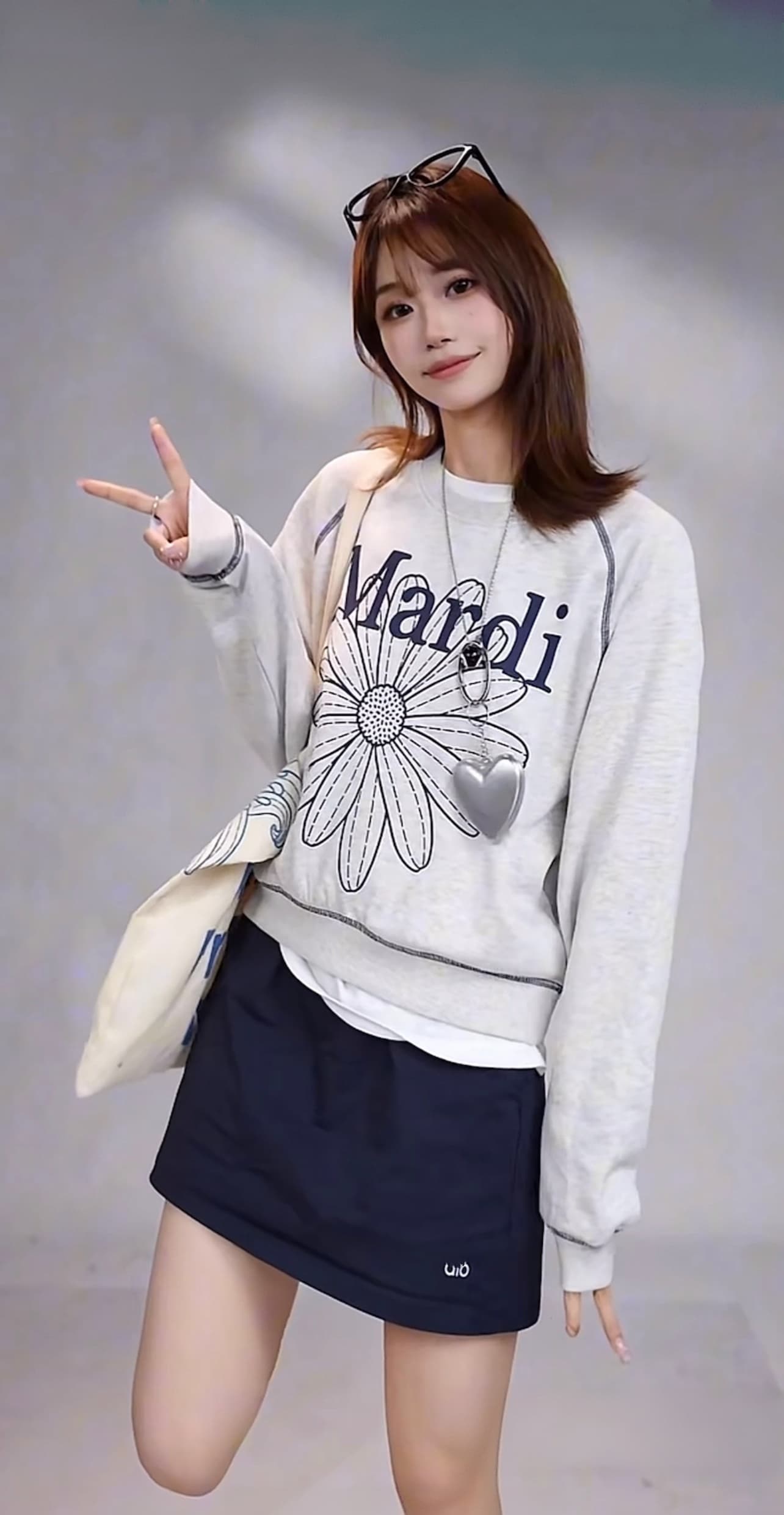 가을 새로운 데이지 프린트 라운드 넥 루즈핏 다용도 캐주얼 여성 긴팔 후드티 상세 이미지 1