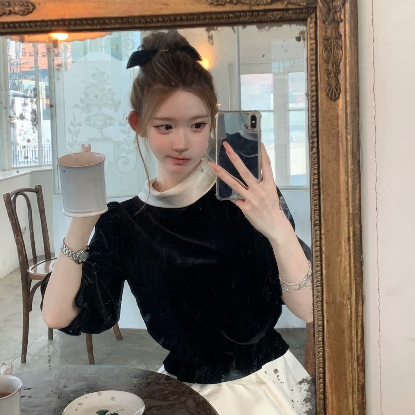 늦게 우산 우산 26 fw 동백 나무 수집 벨벳 패치워크 새틴 피터 팬 칼라 양성 및 음성 둘 착용 맨위 반 스커트 이미지 2