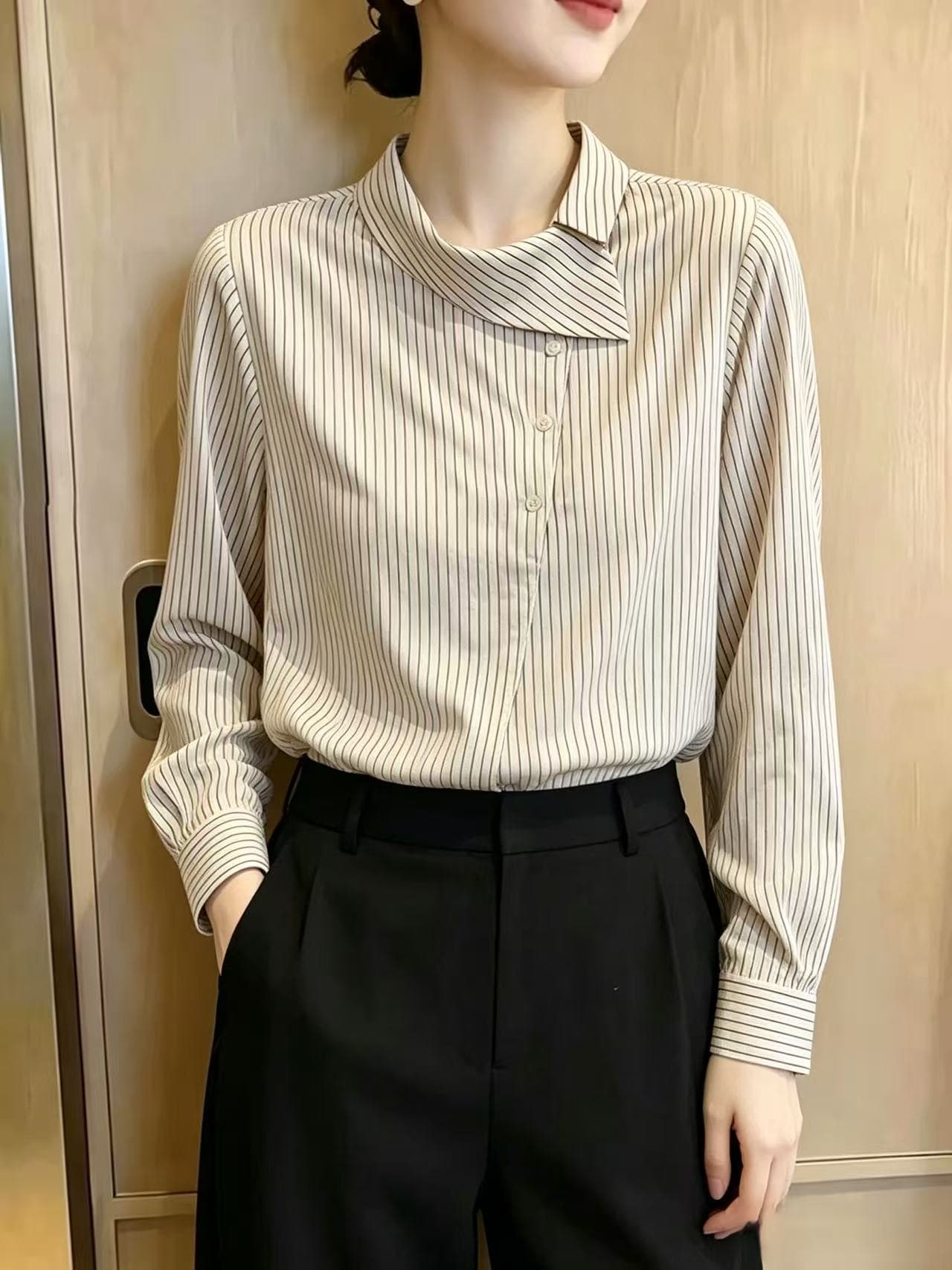 살구 색상 긴팔 셔츠 비스듬한 칼라 불규칙 폴로 칼라 세로 줄무늬 셔츠 루즈핏 미니멀리즘 출퇴근 캐주얼 맨위 작은 셔츠 이미지 3