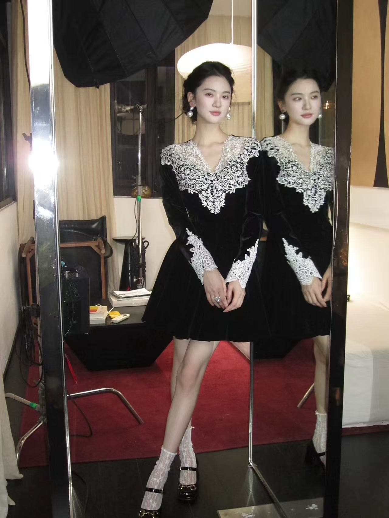 하나부터 순간 사탄 그것 꽃 봉오리 실크 레이스 V넥 긴팔 벨벳 드레스 허리 수축 a 스윙 길이 미니 스커트 상세 이미지 2
