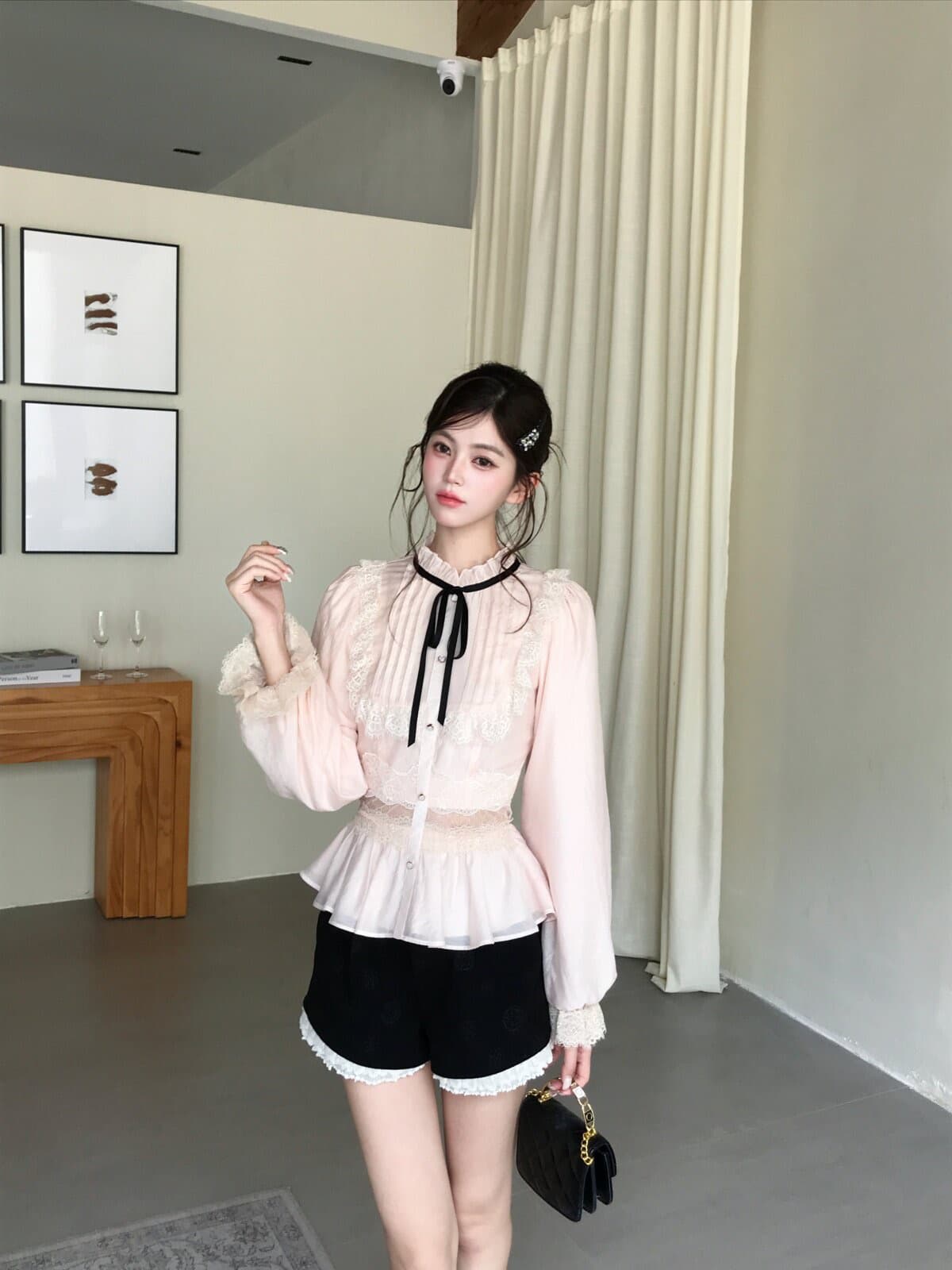 기타 한 작은 물고기 musefish 그는 당겨서 미스 레이스 레이스 배색 레이스업 셔츠 레이스 반바지 세트 여성 상세 이미지 2