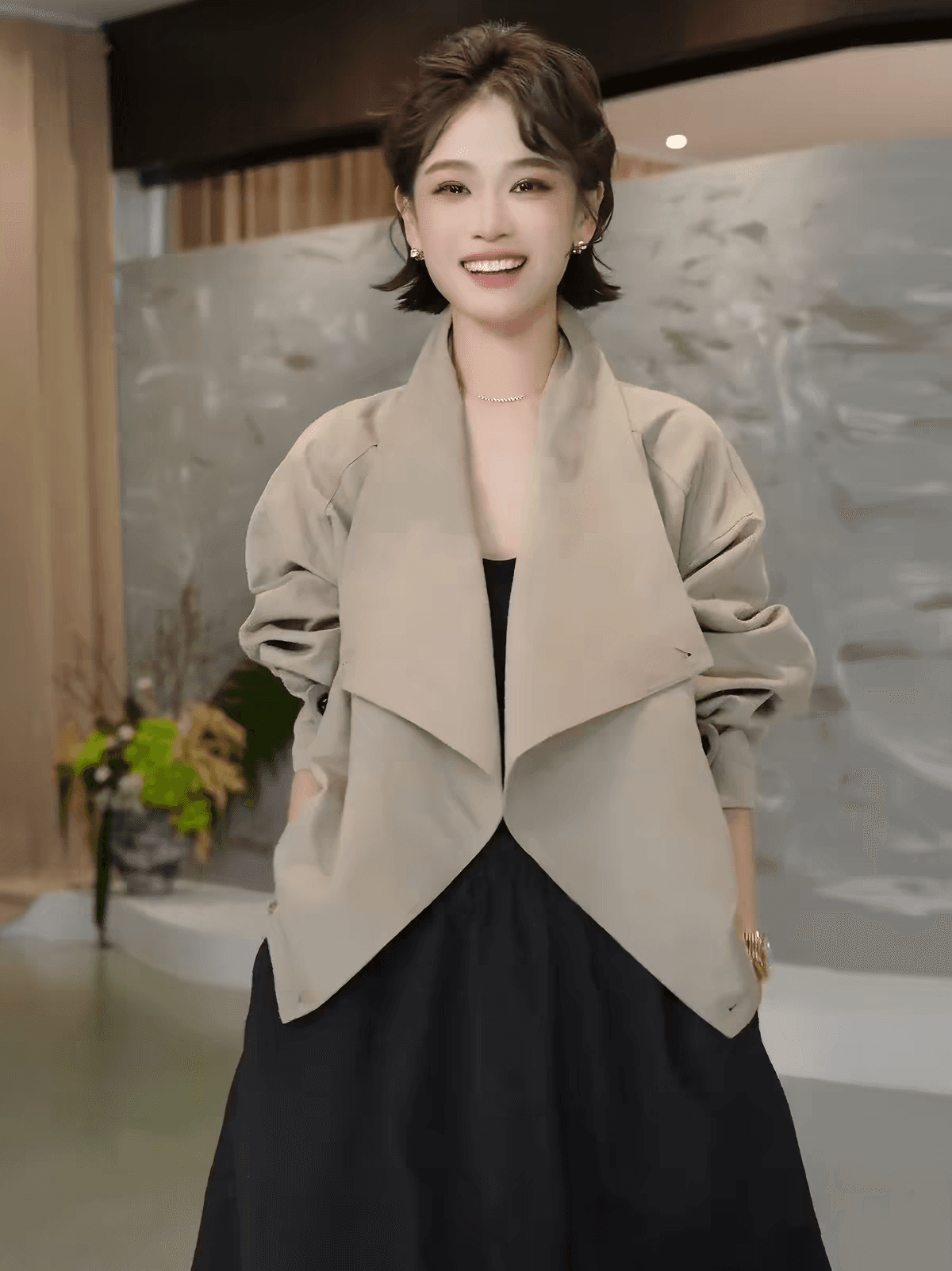 재킷 재킷 여자 가을 의상 2026 새로운 고급 프로필 모양 비스듬한 襟 폴로 칼라 캐주얼 쇼트 스타일 작은 키 맨위 여성 이미지 2