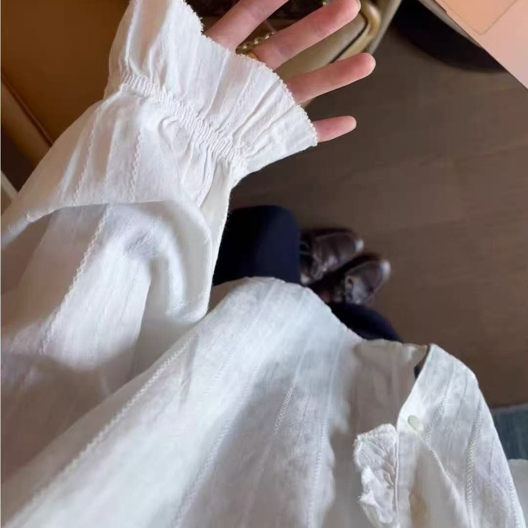 일상 출퇴근 루즈핏 슬림해 보이는 V넥 긴팔 여성 셔츠 가을 섹션 작은 대중 디자인 센스 프릴 화이트 맨위 이미지 5
